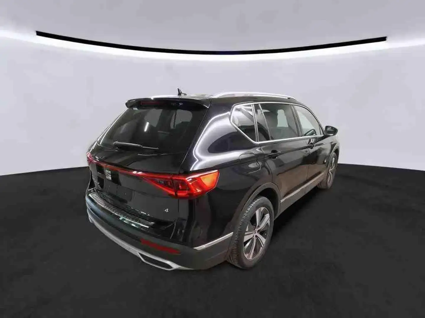 SEAT Tarraco Xcellence 4Drive*7-SITZER*ACC*KESSY*PANO Schwarz - 2