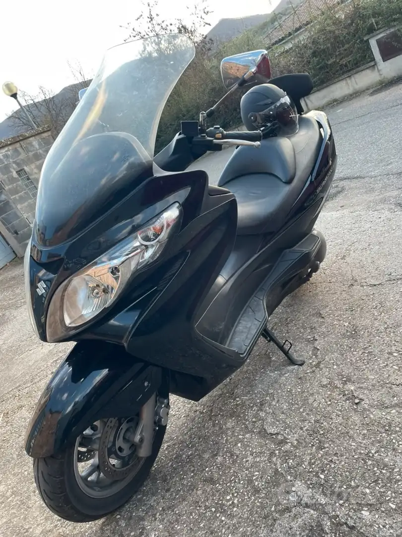 Suzuki Burgman 400 - 1
