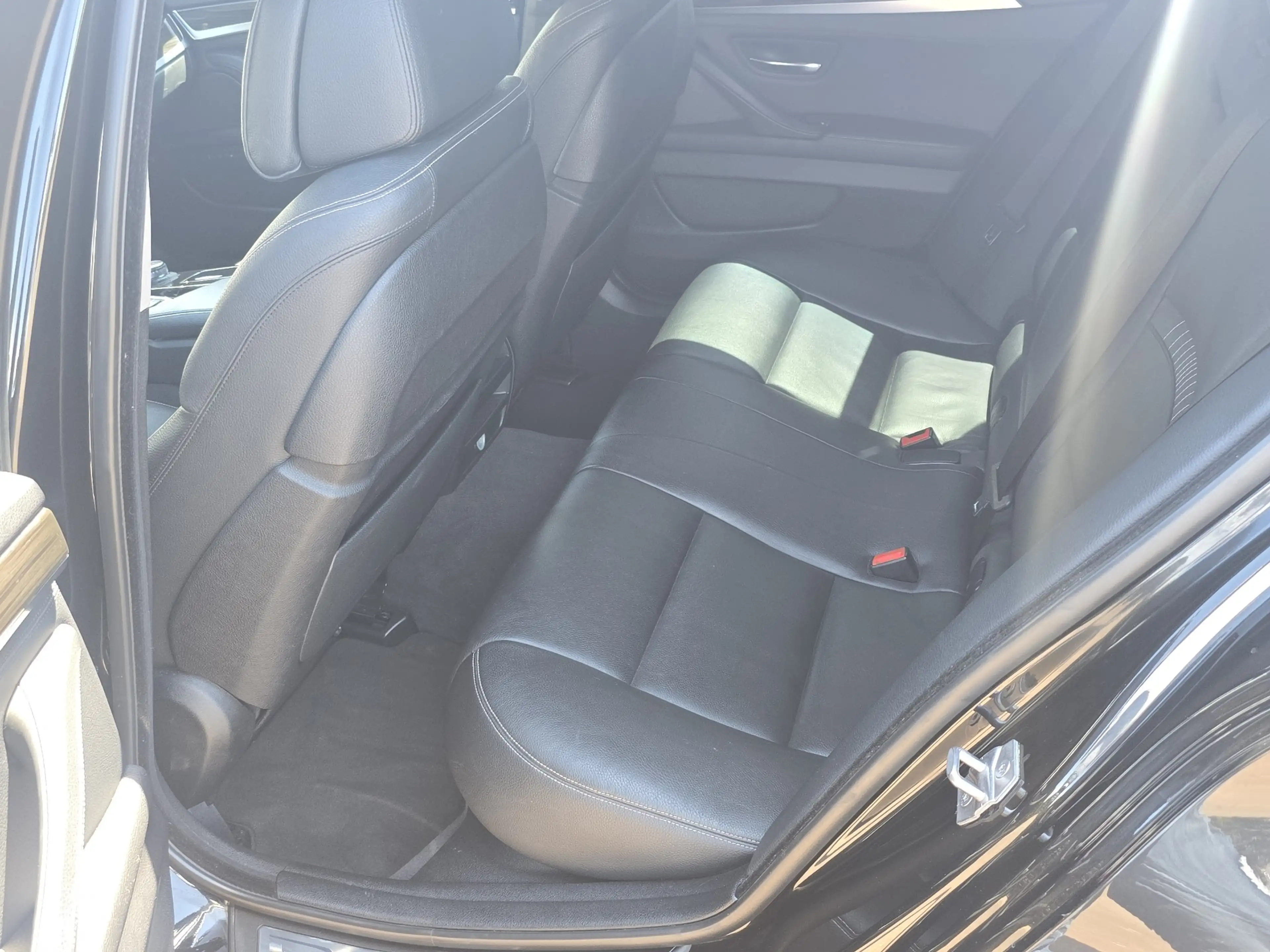 BMW 535 Touring 535 dXA — photo 9