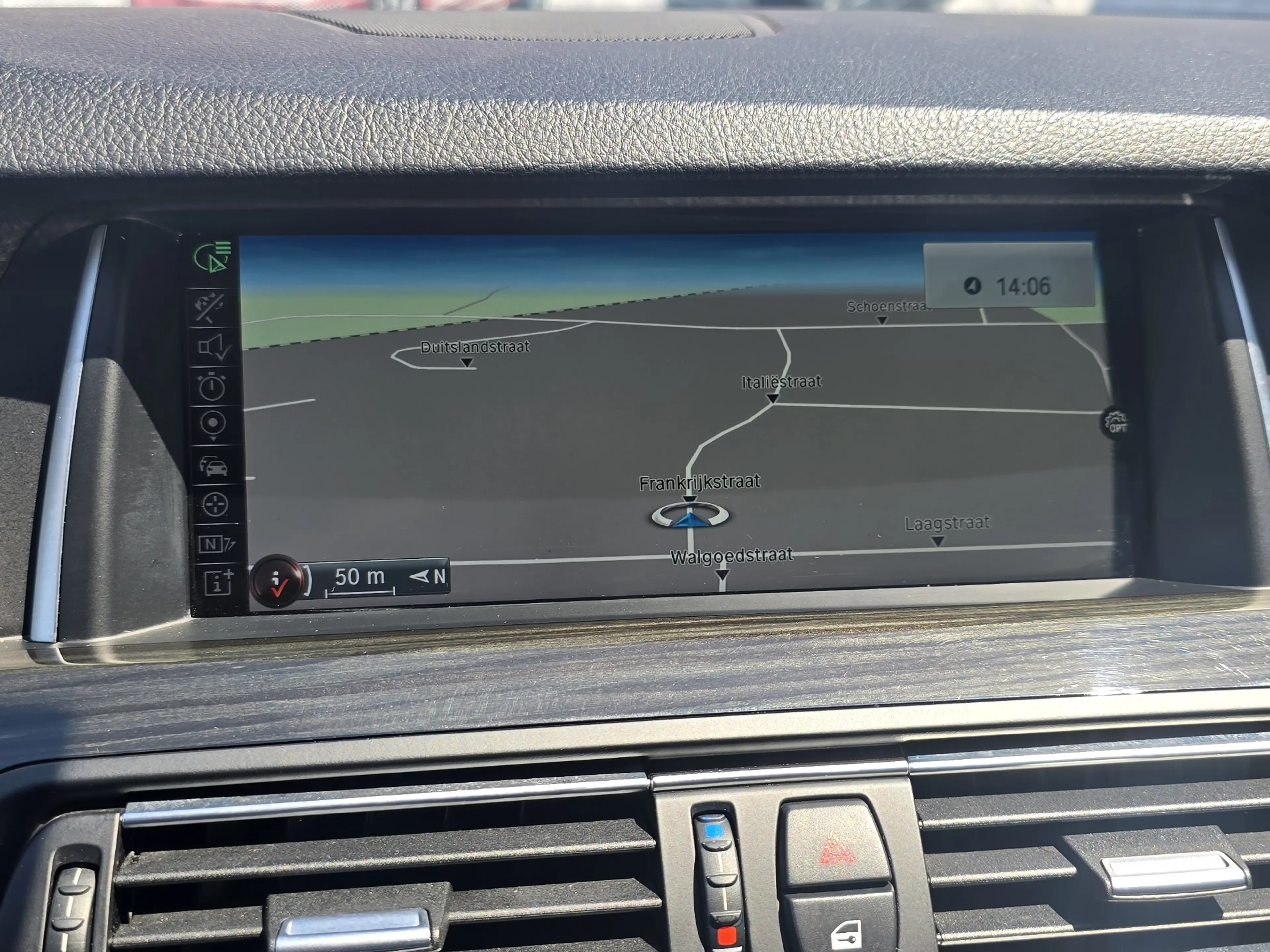BMW 535 Touring 535 dXA — photo 15