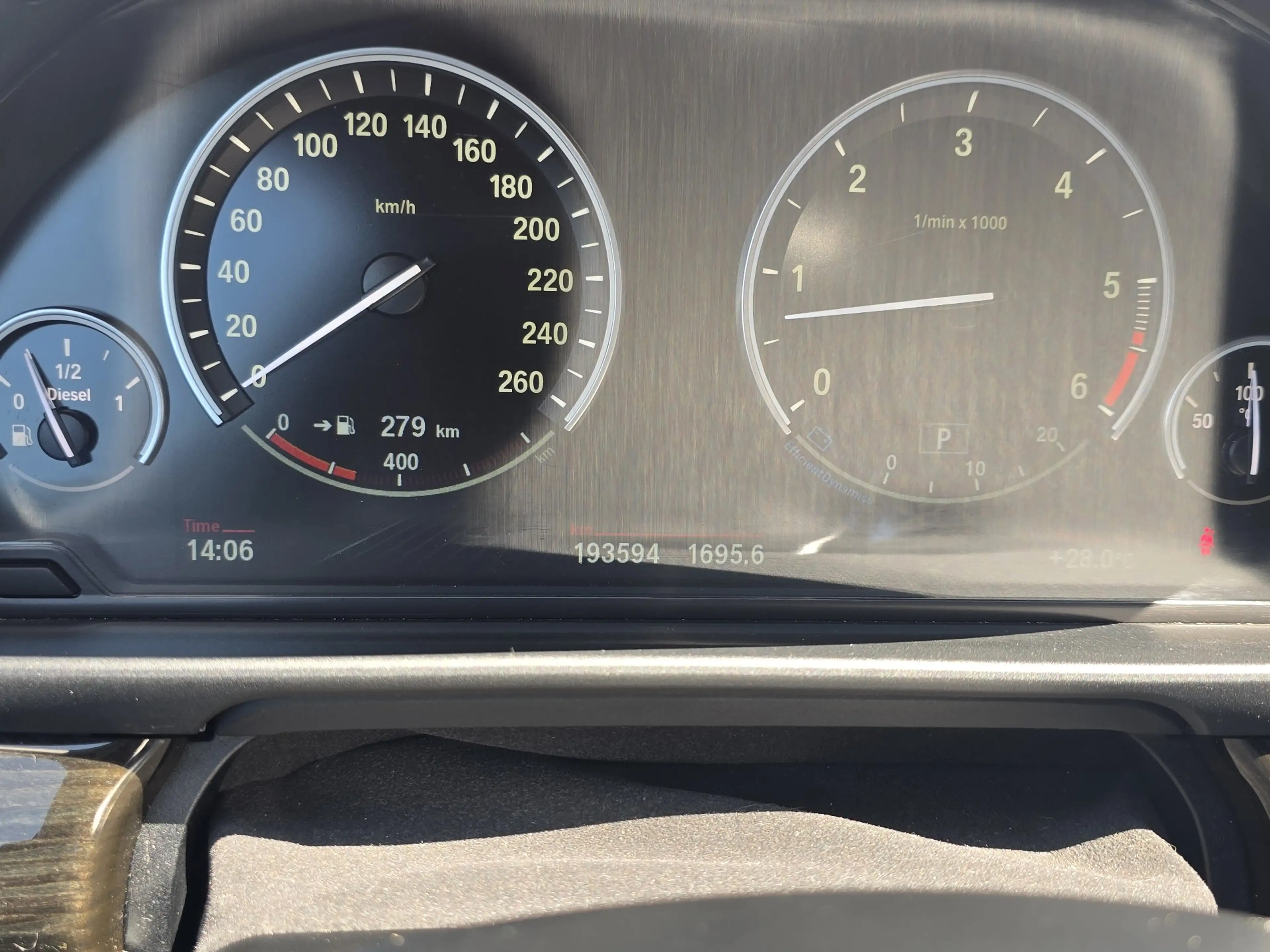 BMW 535 Touring 535 dXA — photo 14