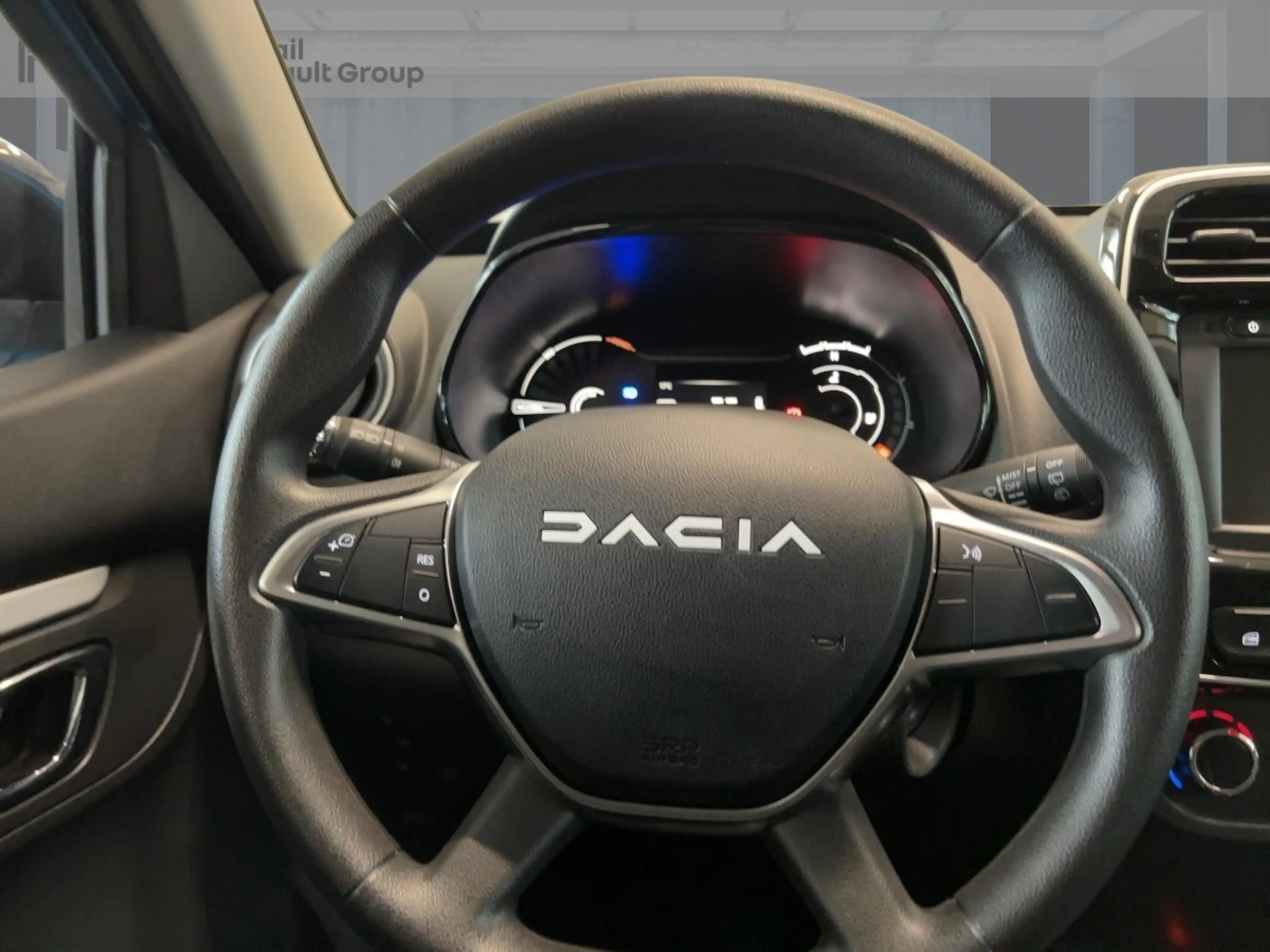 Dacia Spring Essential 45 — photo 11