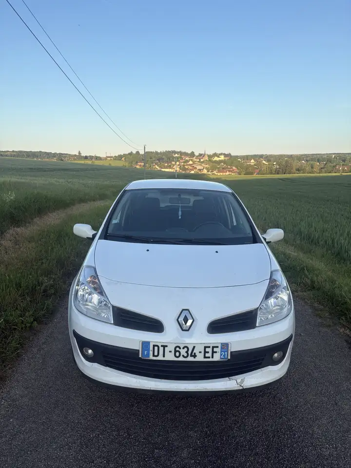 Renault Clio 1.6 16V 110 Confort Dynamique