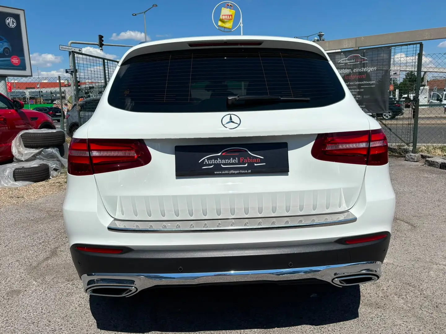 Mercedes-Benz GLC 220 d 4MATIC Automatik 170PS Servicegepflegt LED Navi Weiß - 2