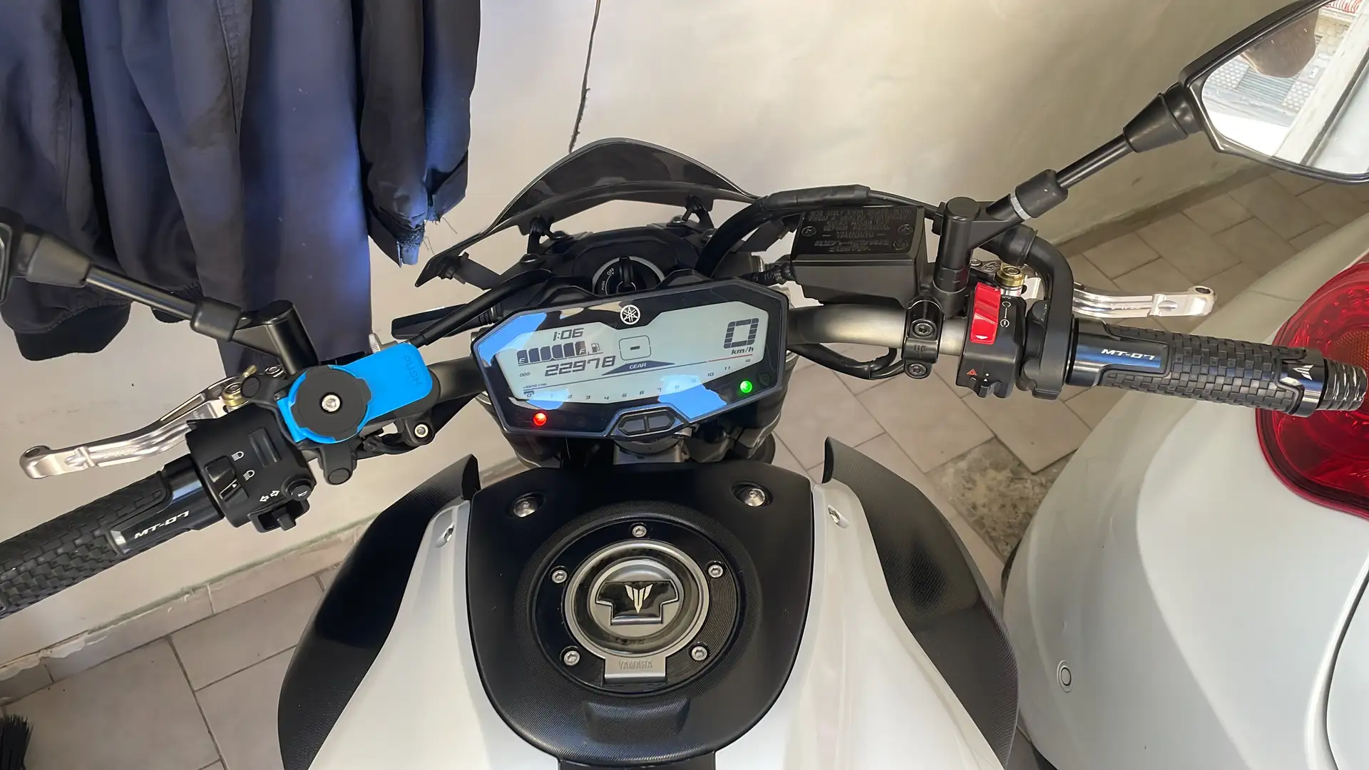 Yamaha MT-07 Sportiva Bianco - 2