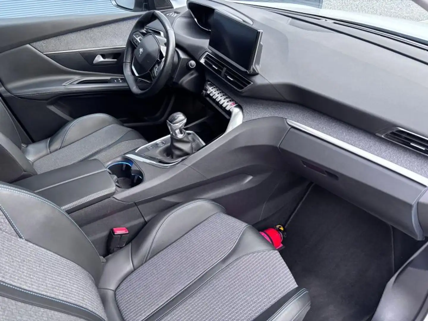 Peugeot 3008 Allure / GPS Bílá - 2