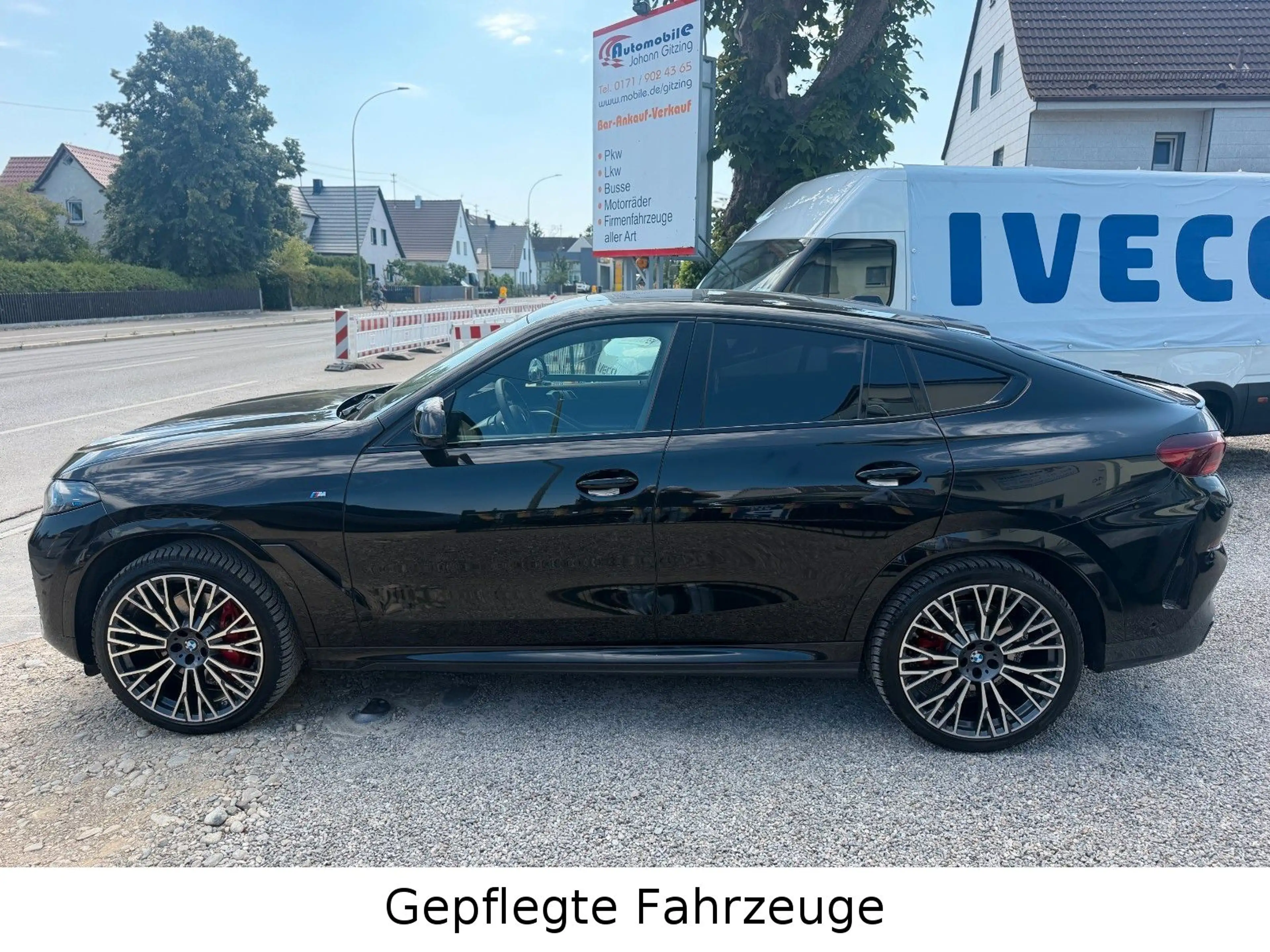BMW X6 xDrive40i M Sport Pro 22 AHK ACC Pano SitzLüf — photo 3