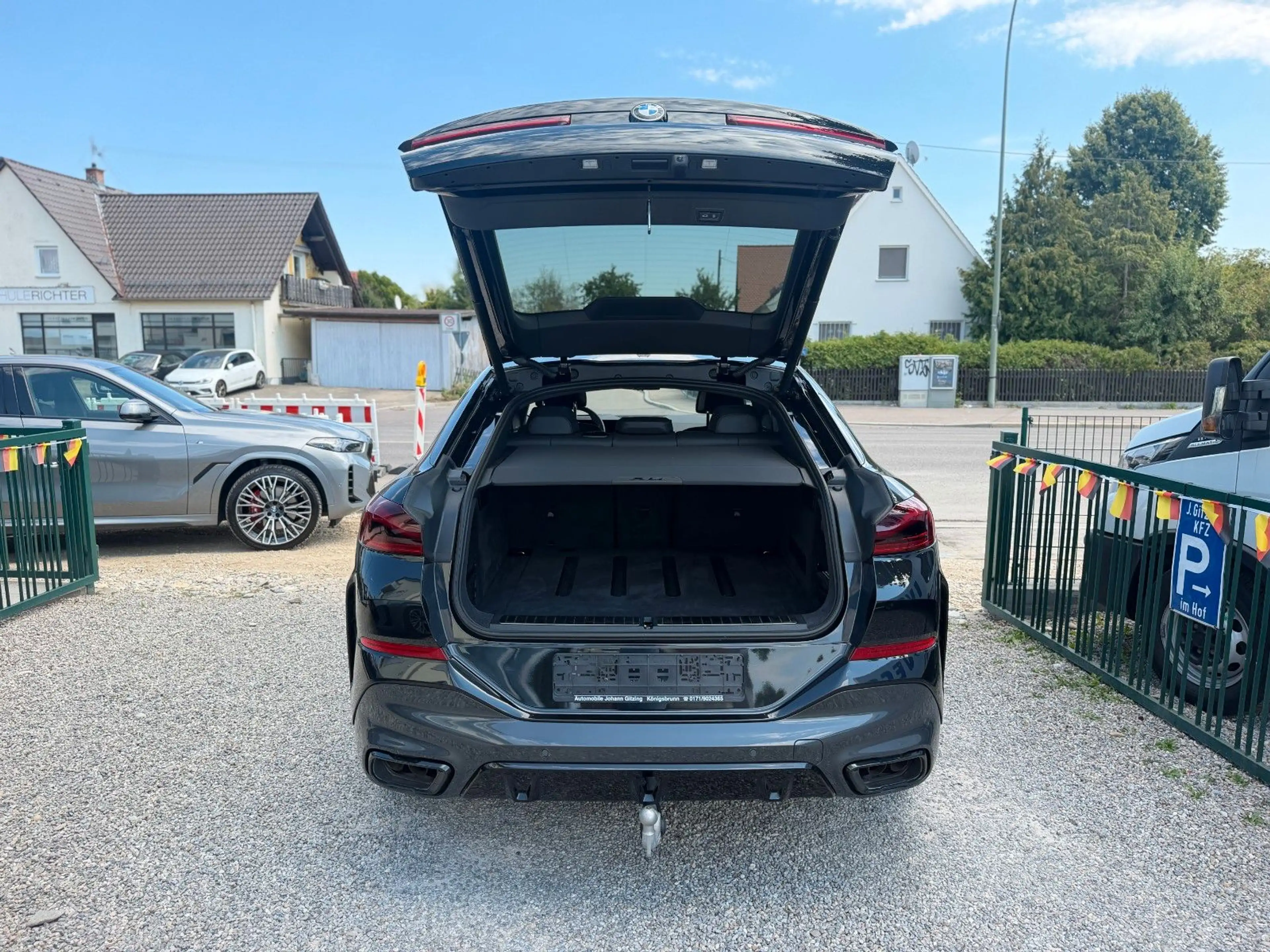 BMW X6 xDrive40i M Sport Pro 22 AHK ACC Pano SitzLüf — photo 10