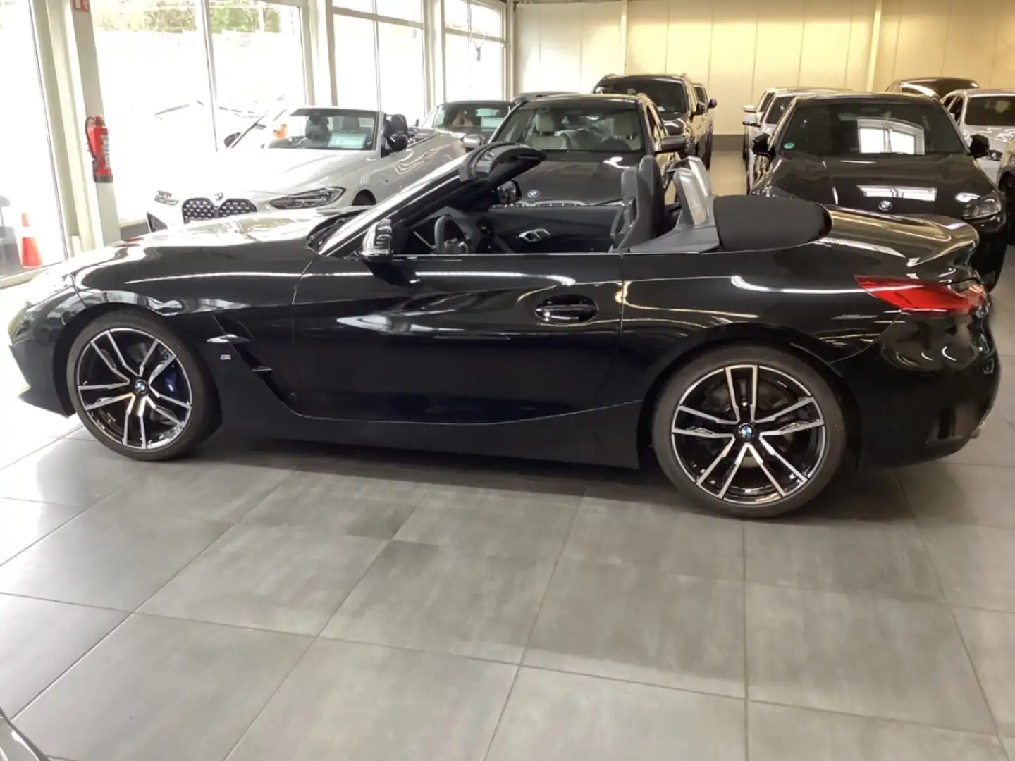 BMW Z4 sDrive30i M Sport 19'' ACC HUD ad.FW LenkHz HiFi P Schwarz - 2