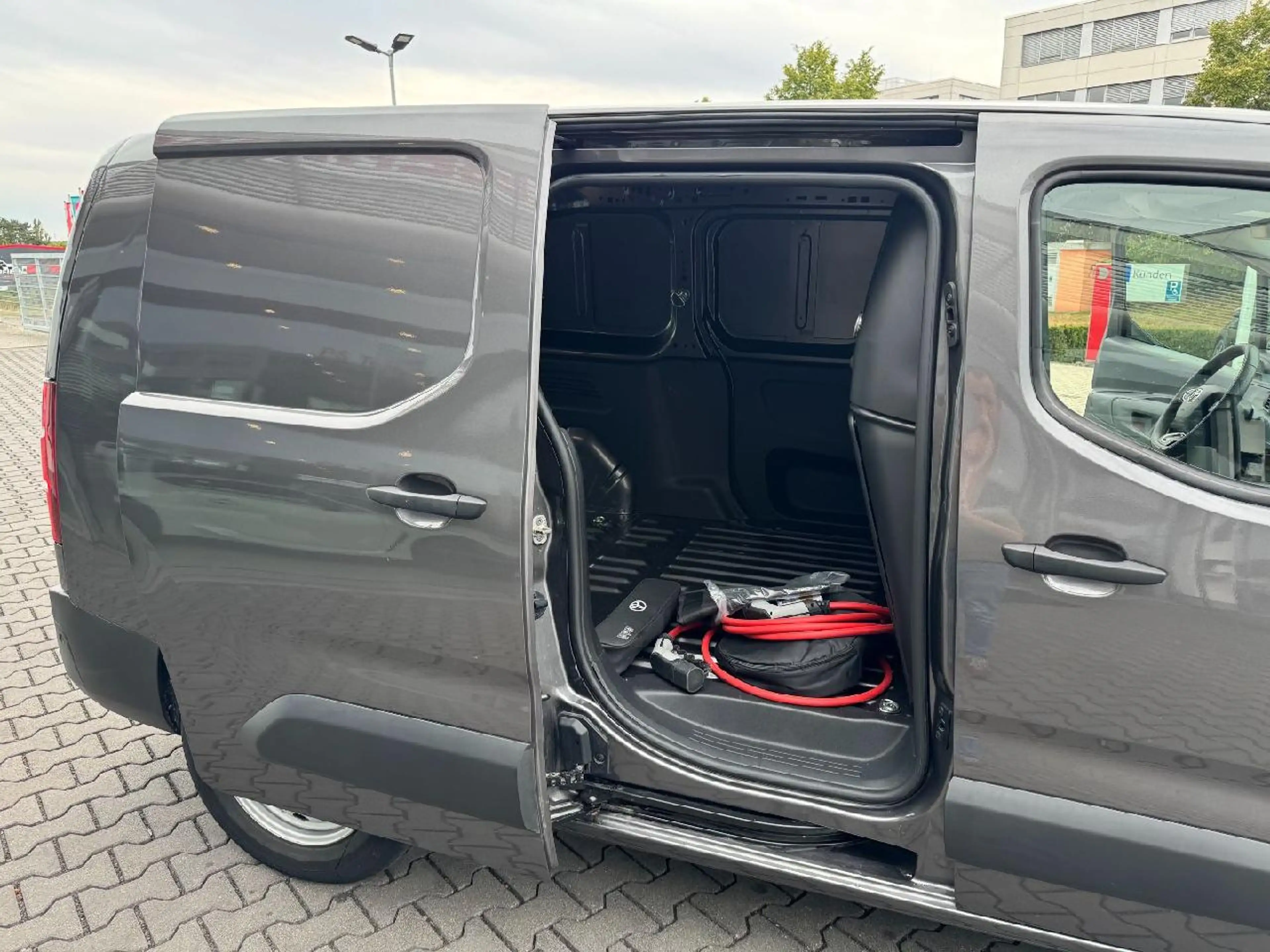 Toyota Proace City L2 Electric Duty Comfort — photo 11