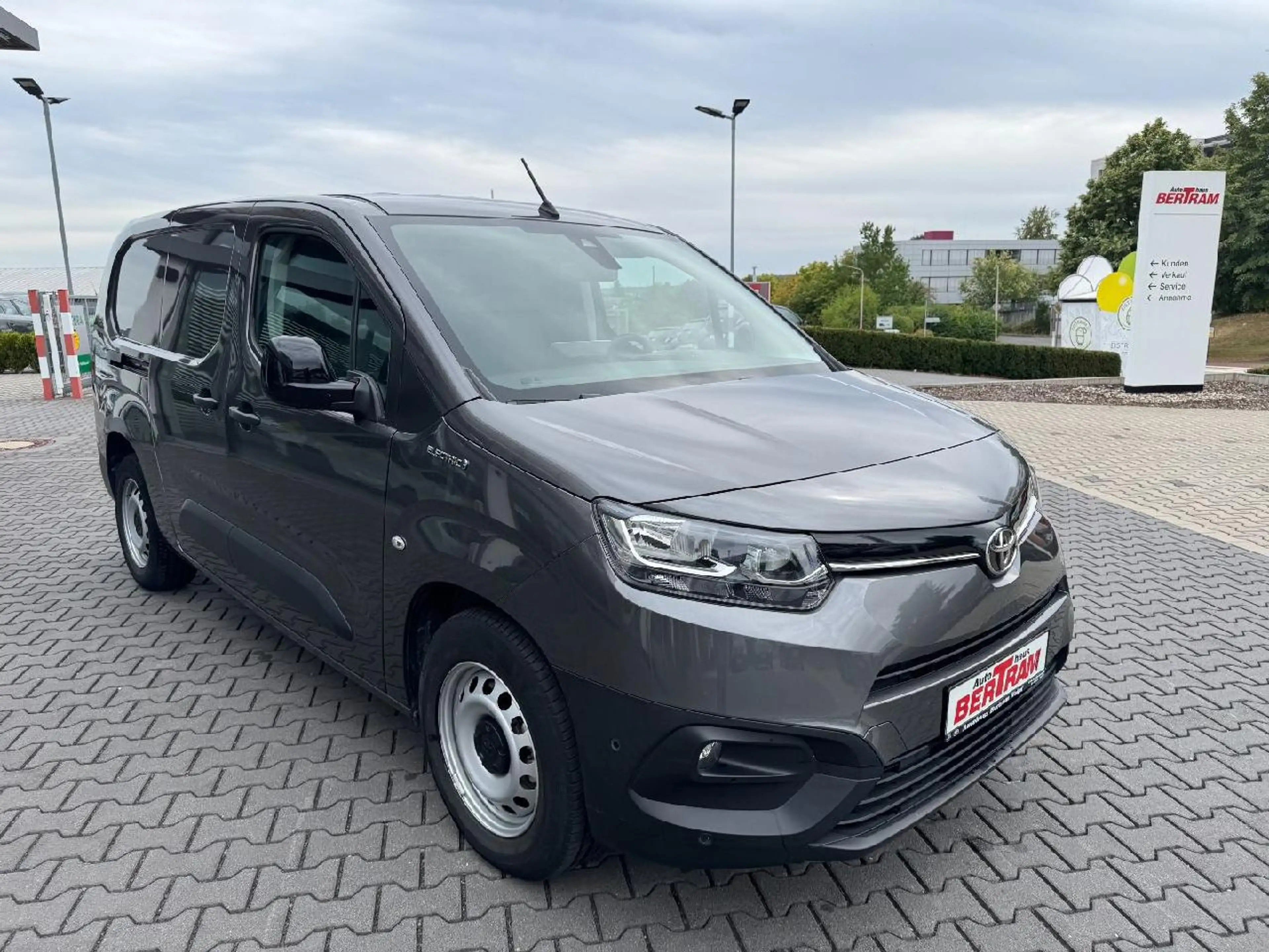 Toyota Proace City L2 Electric Duty Comfort — photo 3