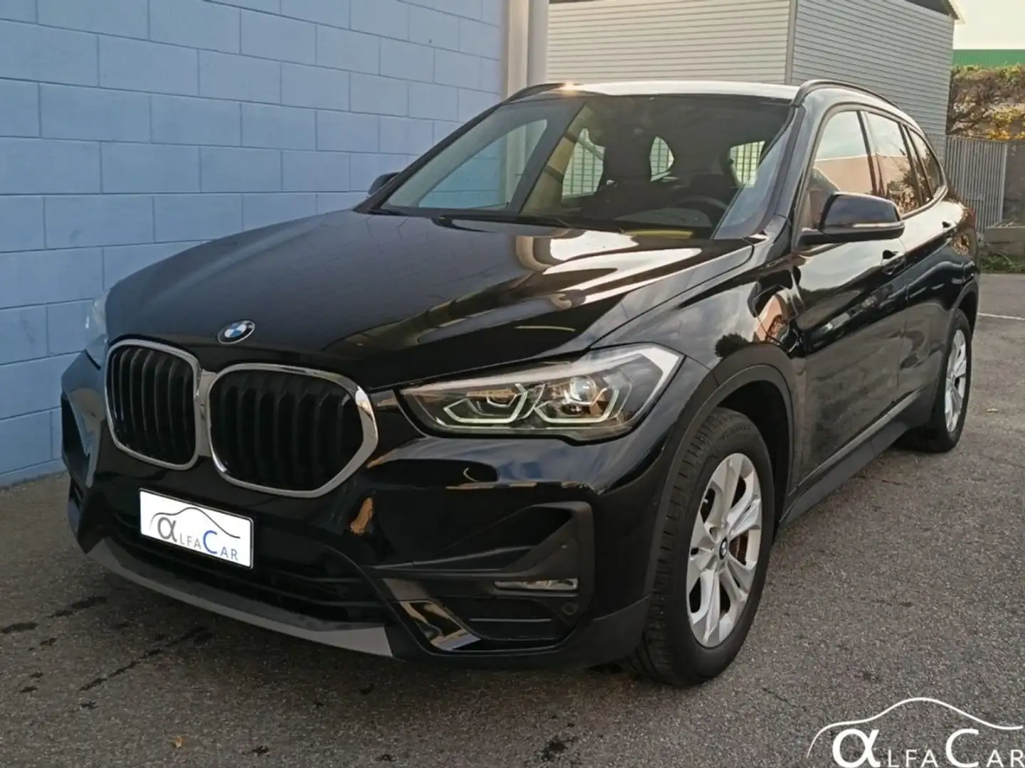 BMW X1 xDrive25e Business Advantage Nero - 1