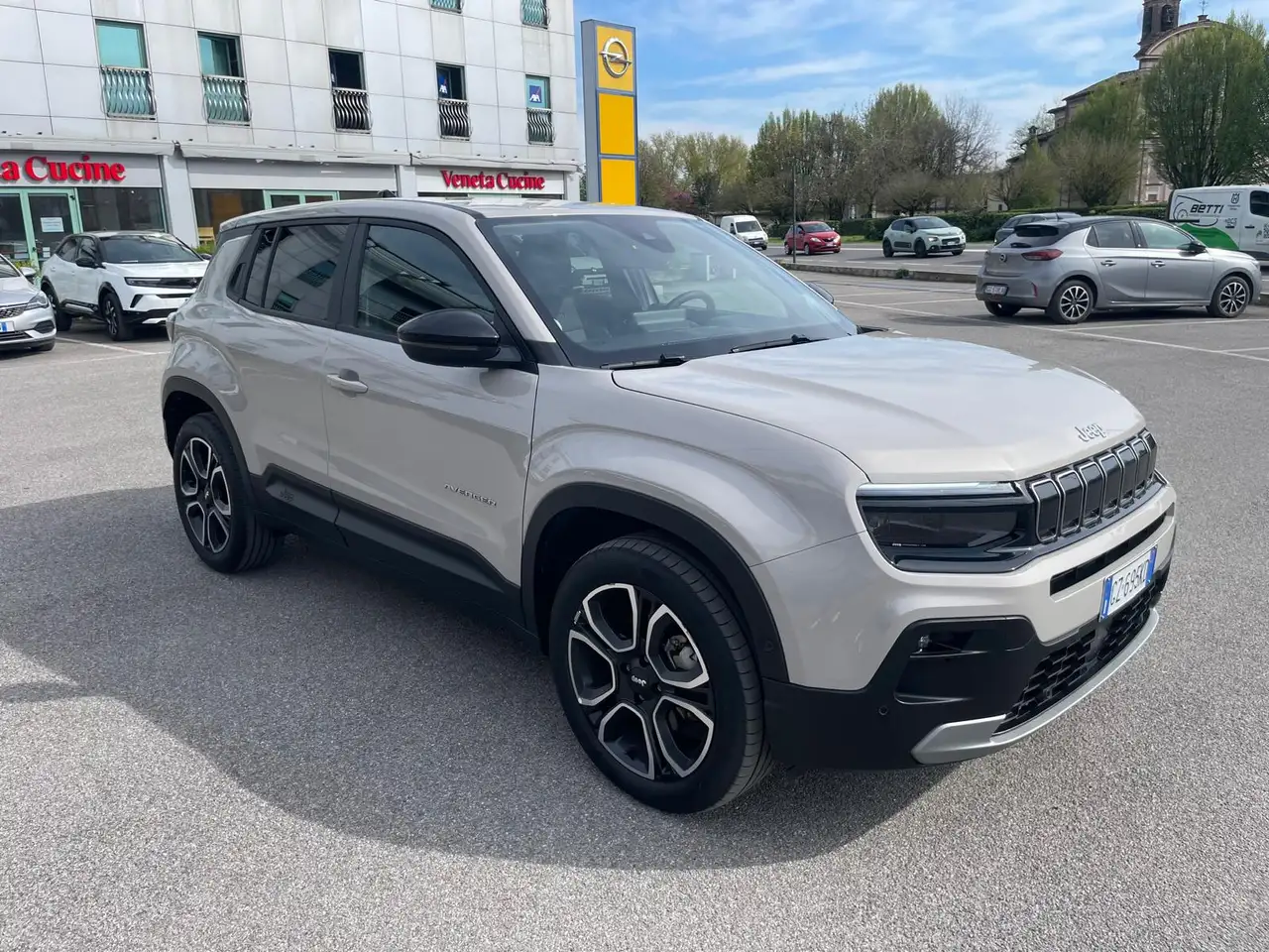 Jeep Avenger 1.2 turbo e-hybrid mhev Summit fwd 110cv edct6 6