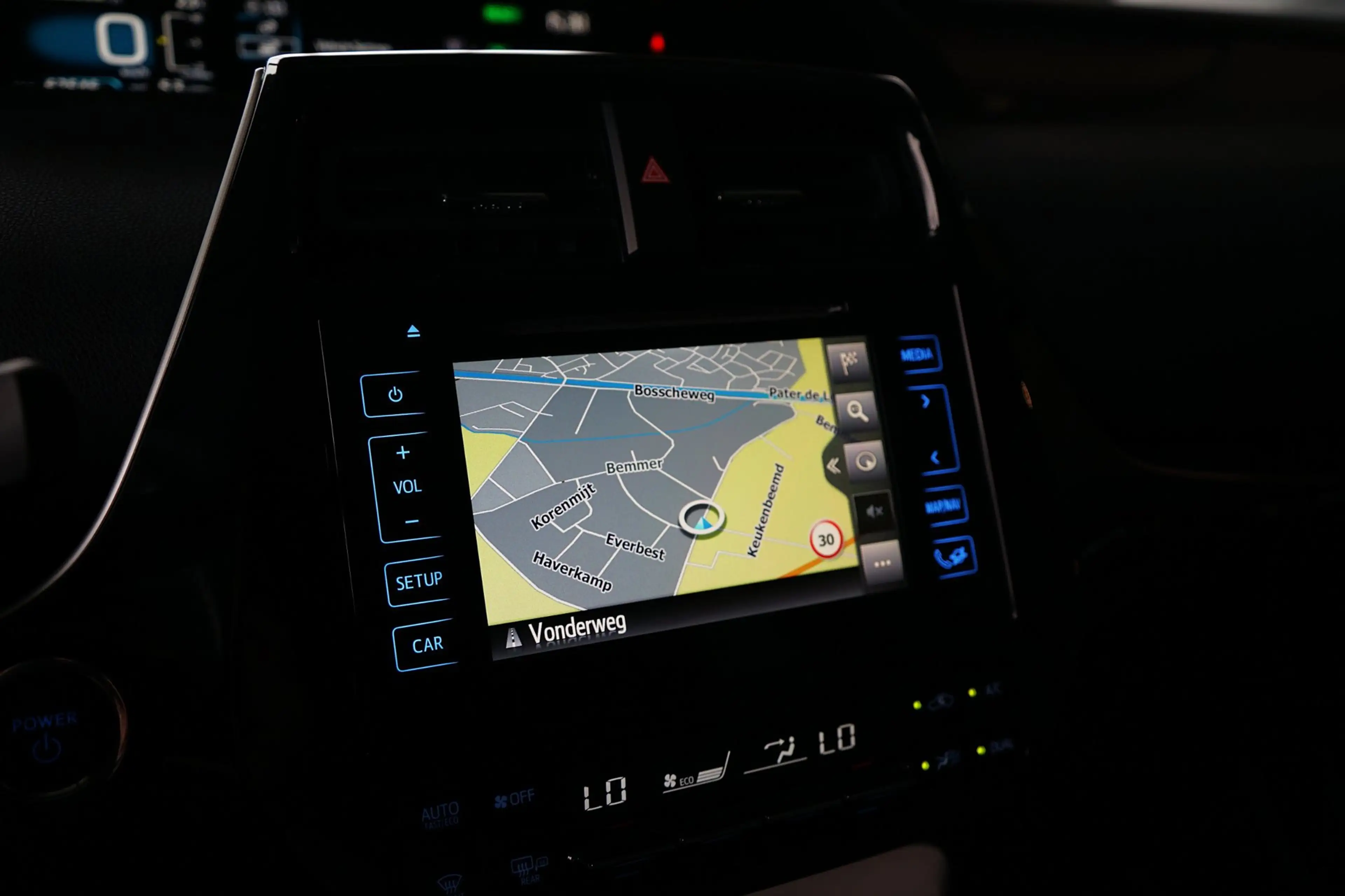Toyota Prius 1.8 Executive|NAVI|CAMERA|STOELVERW|HUD|TREKHAAK — photo 10