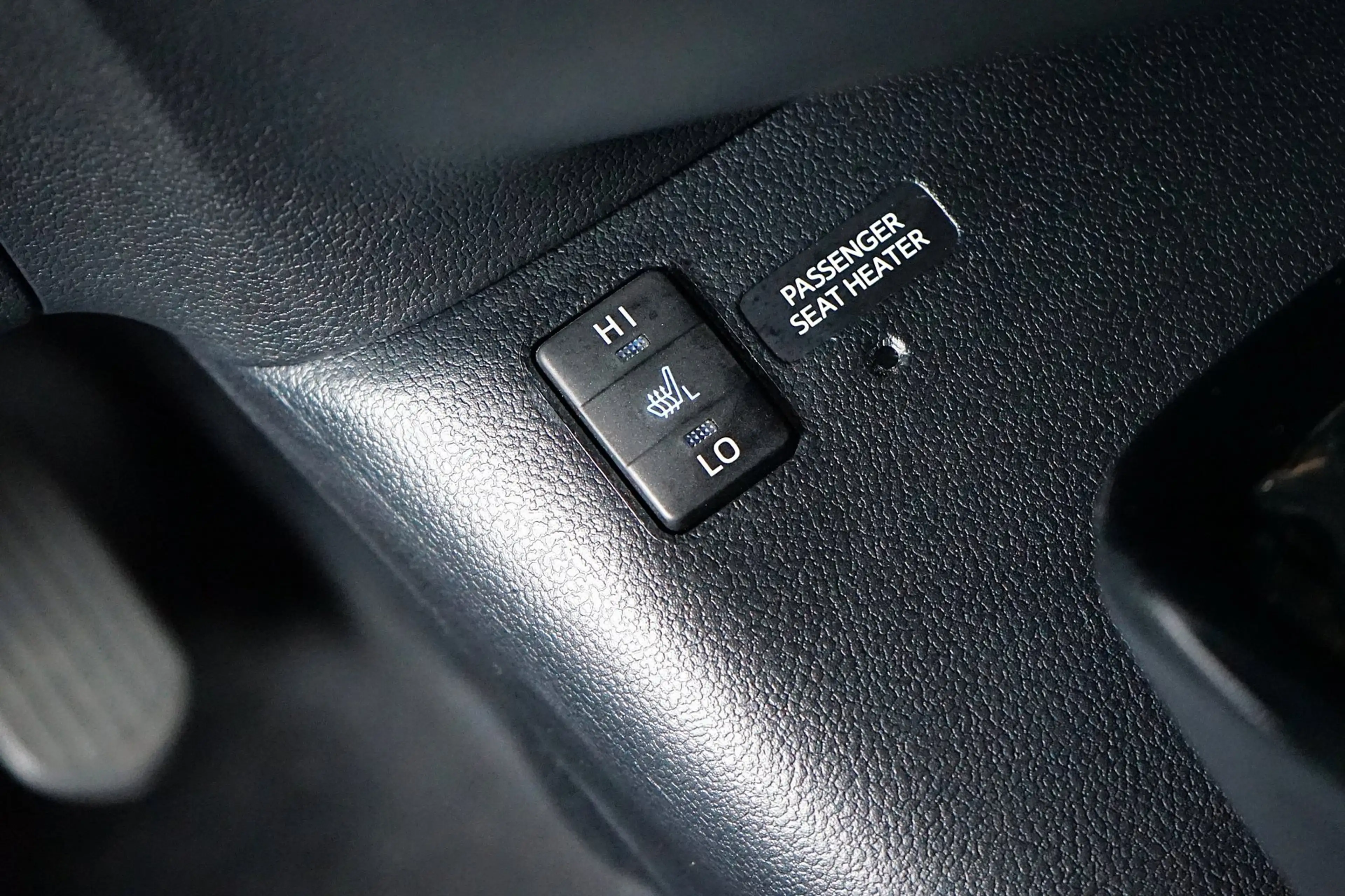 Toyota Prius 1.8 Executive|NAVI|CAMERA|STOELVERW|HUD|TREKHAAK — photo 15