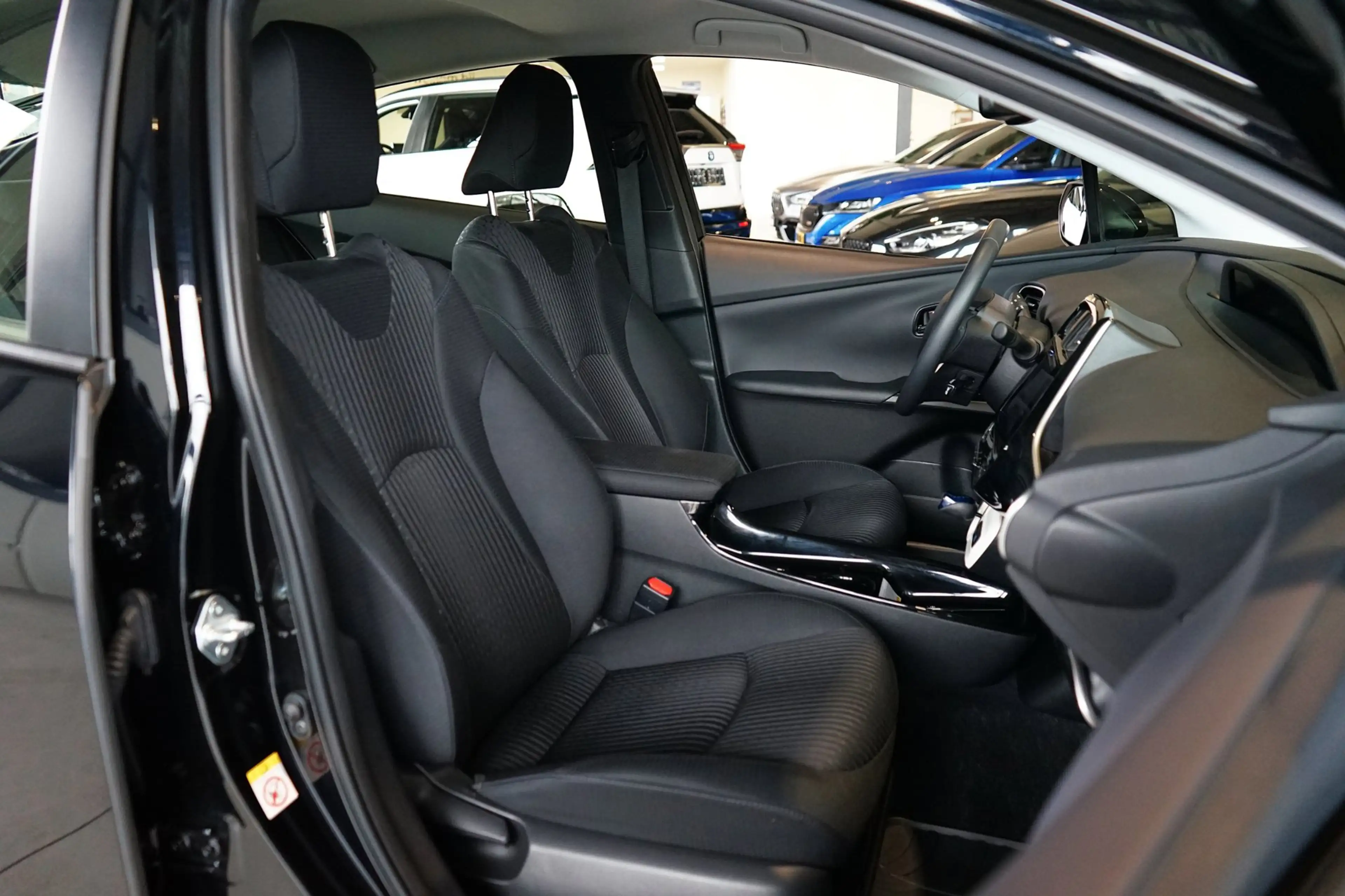 Toyota Prius 1.8 Executive|NAVI|CAMERA|STOELVERW|HUD|TREKHAAK — photo 7