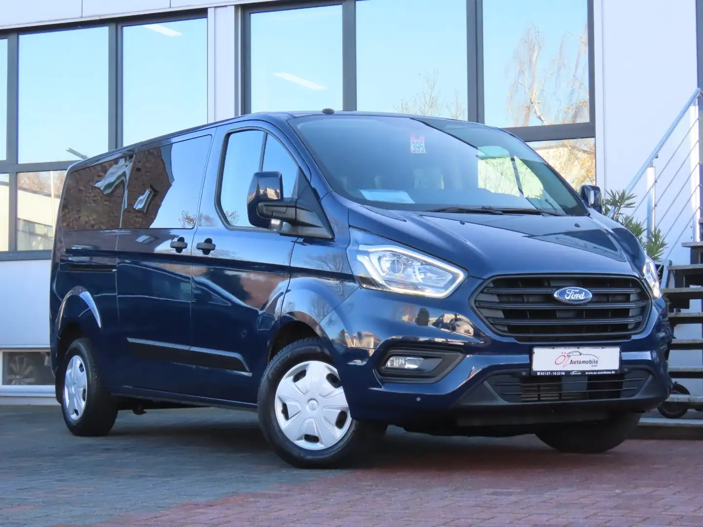 Ford Transit Custom 2.0 340 L2H1 9 Sitze Blau - 1