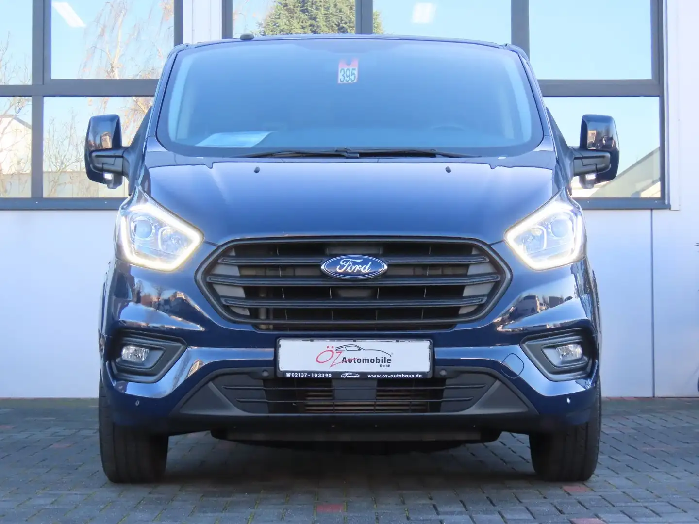 Ford Transit Custom 2.0 340 L2H1 9 Sitze Blau - 2