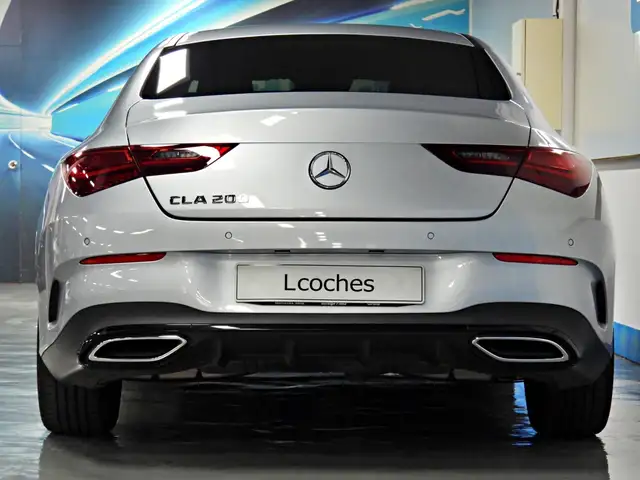 Mercedes-Benz Cla view 10
