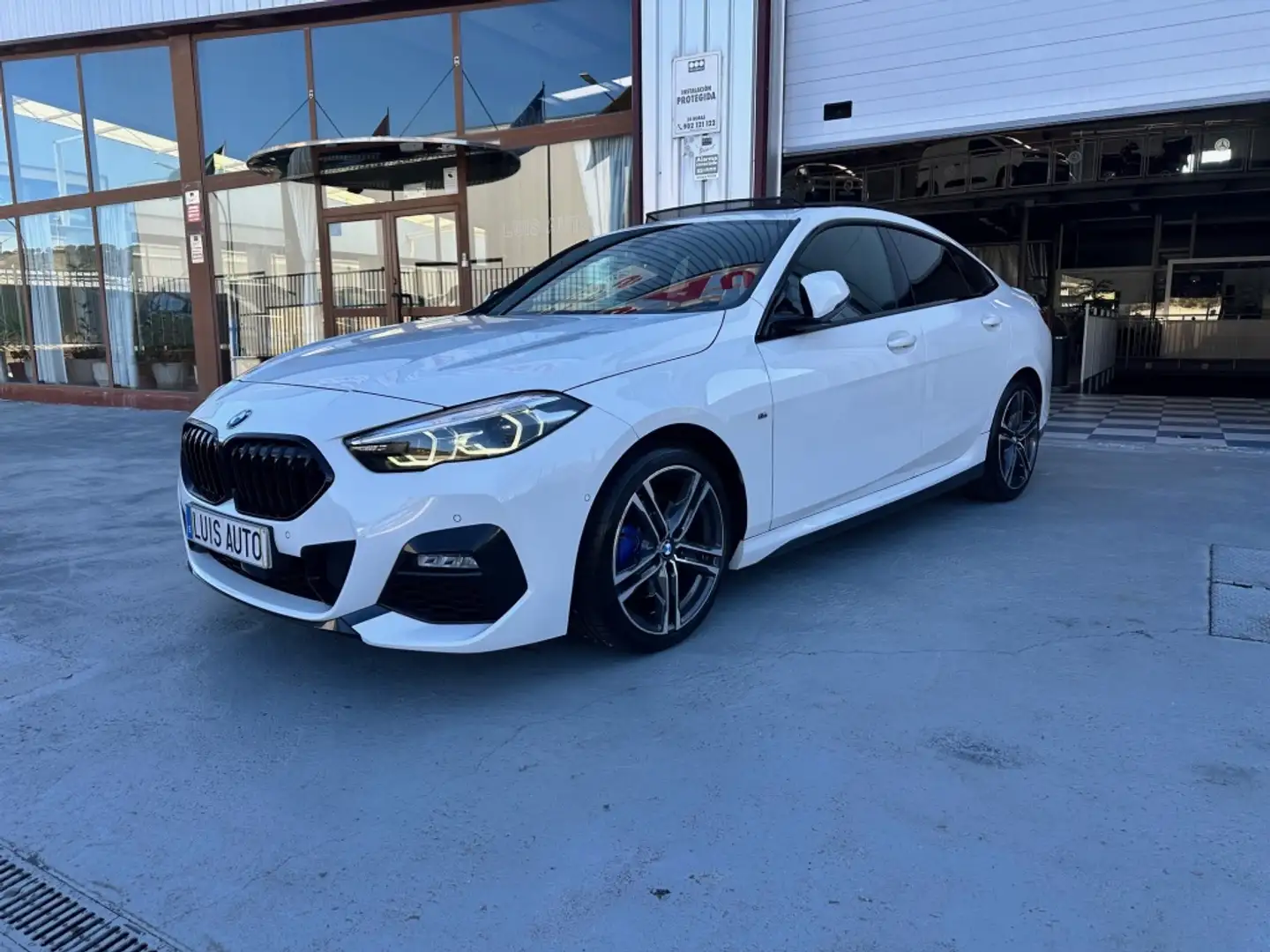 BMW 218 218dA Gran Coupé Sport Wit - 2