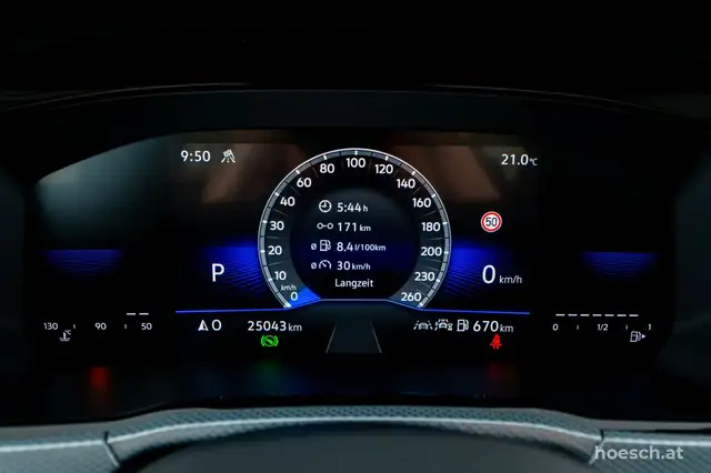 Volkswagen Touran view 11