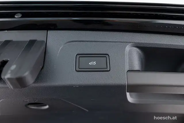 Volkswagen Touran view 9