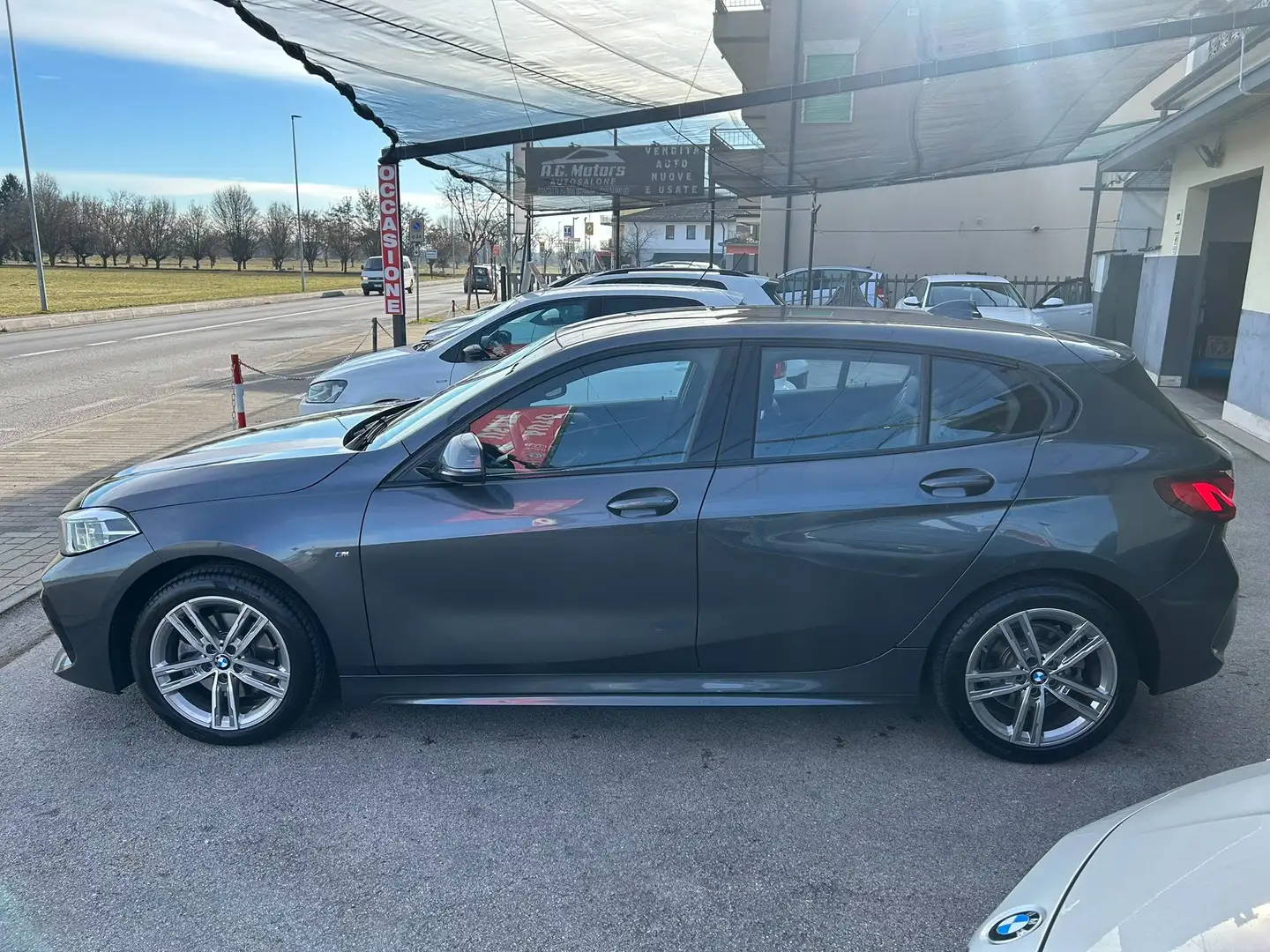 BMW 118 D 150CV M-Sport F40 auto Gris - 2