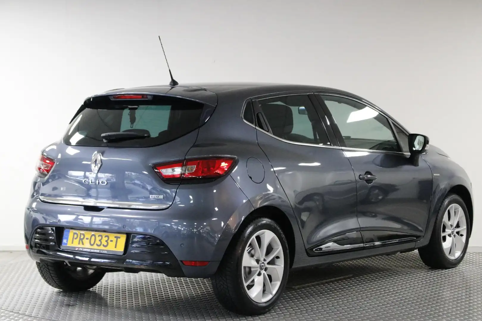 Renault Clio 0.9 TCe Limited 90 PK. Airco | DAB | Cruise contro Grau - 2