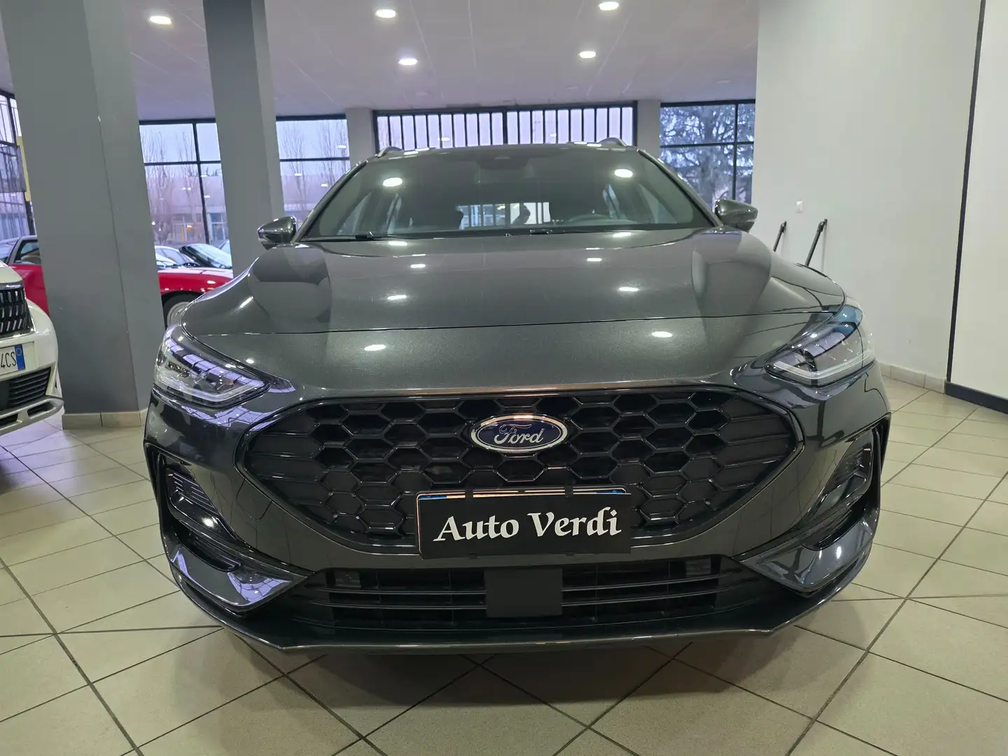 Ford Focus Focus Active SW 1.5 ecoblue 115cv auto Grigio - 2