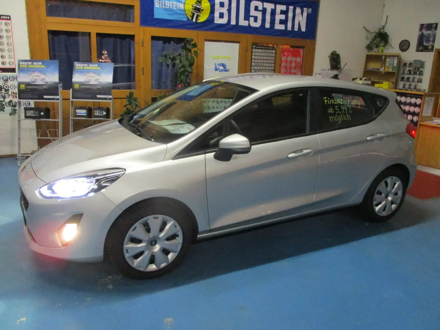 Ford Fiesta 5-Türer 1.1 S Navigation,PDC,Top Zustand - 1