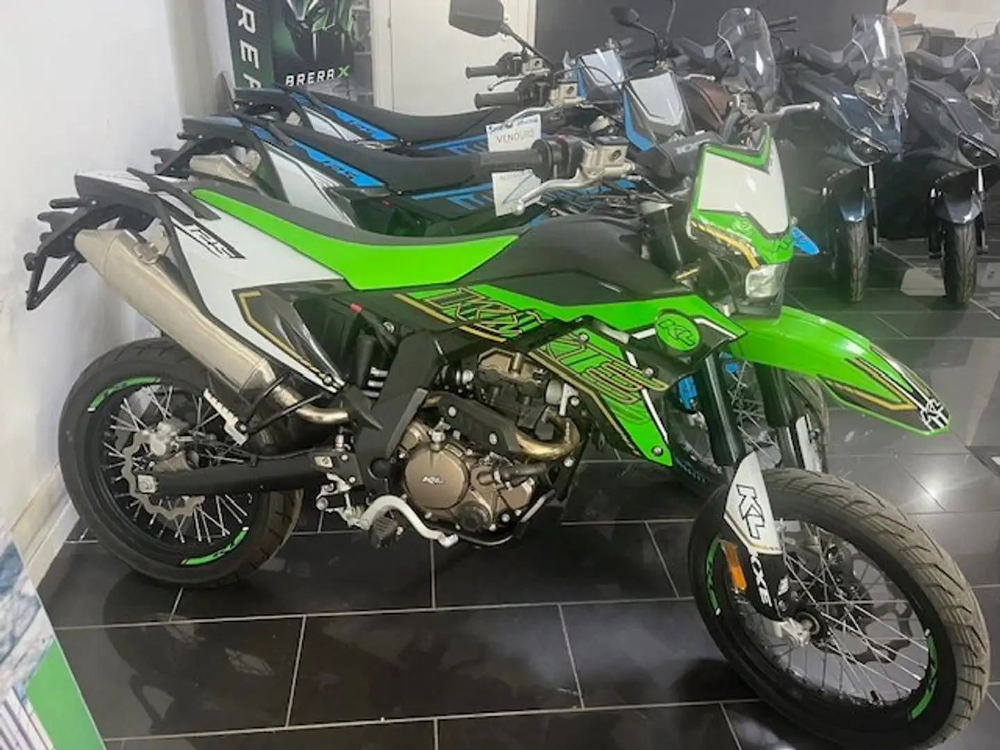 KL Motors XKE Motard kl kxe 125 Verde - 1