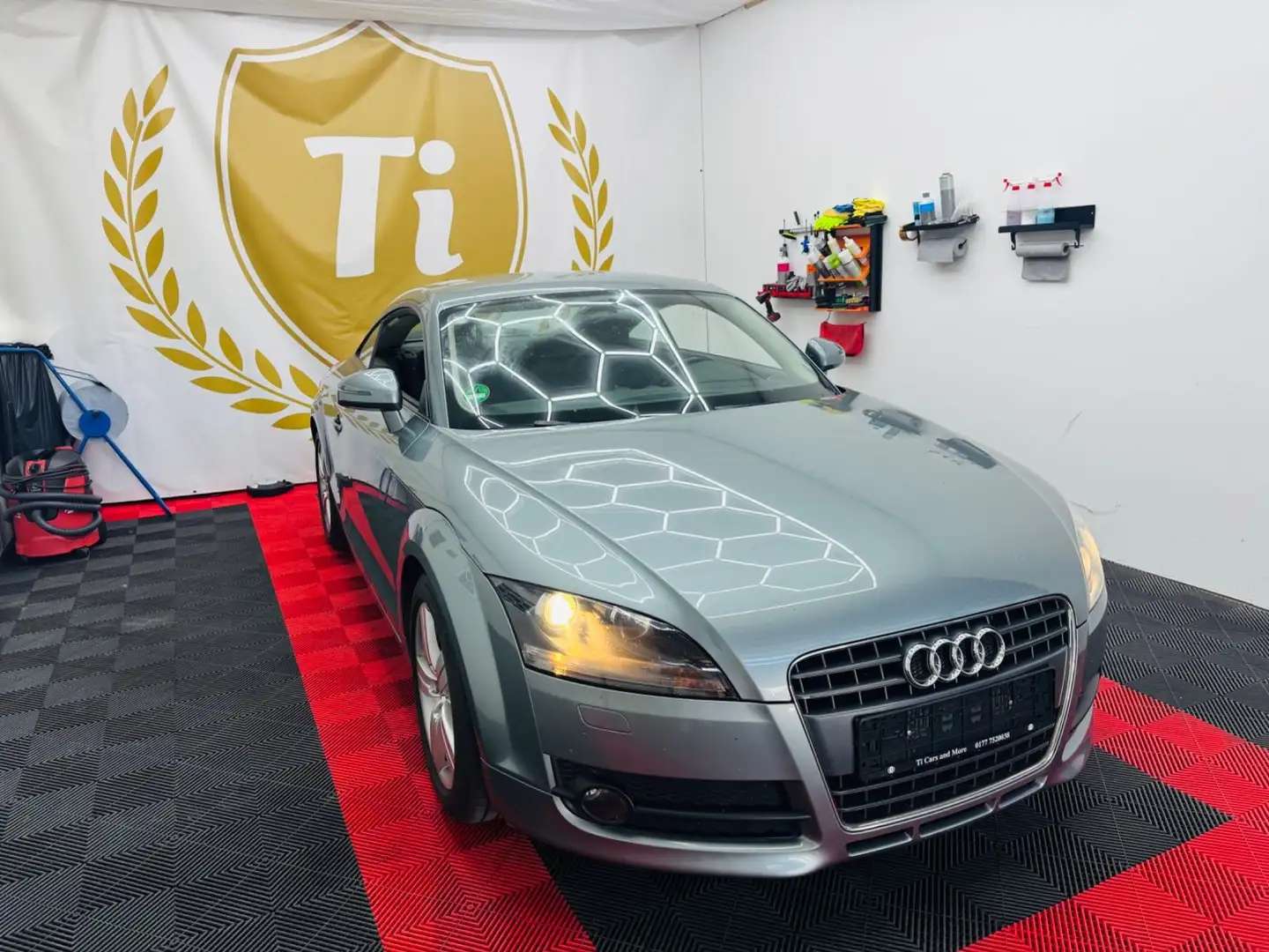 Audi TT *TT*Coupe*2.0*TFSI*Coupe*1-Hand*Scheckeft* Grau - 2