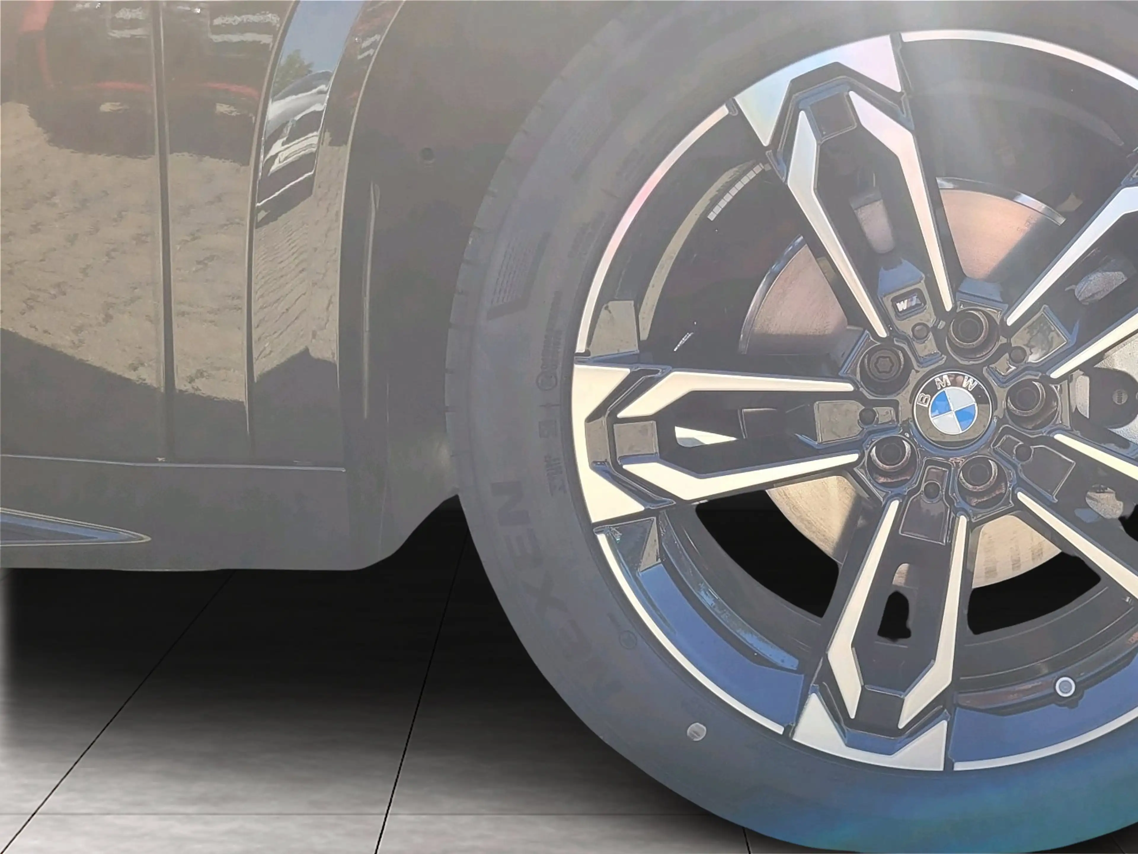 BMW iX2 eDrive20 M Sport AHK Premium 19" DrivingAss Adapt — photo 8