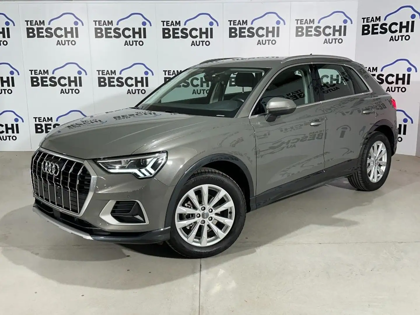 Audi Q3 35 TFSI 150CV Advanced Grigio - 1