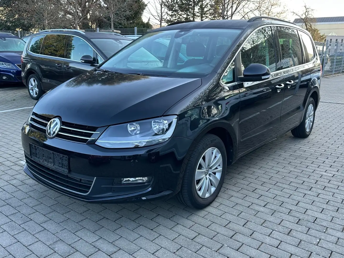 Volkswagen Sharan 2.0 TDI*DSG*7-Sitz*SpurA*TotW*NAV*PDC*SHZ Noir - 2