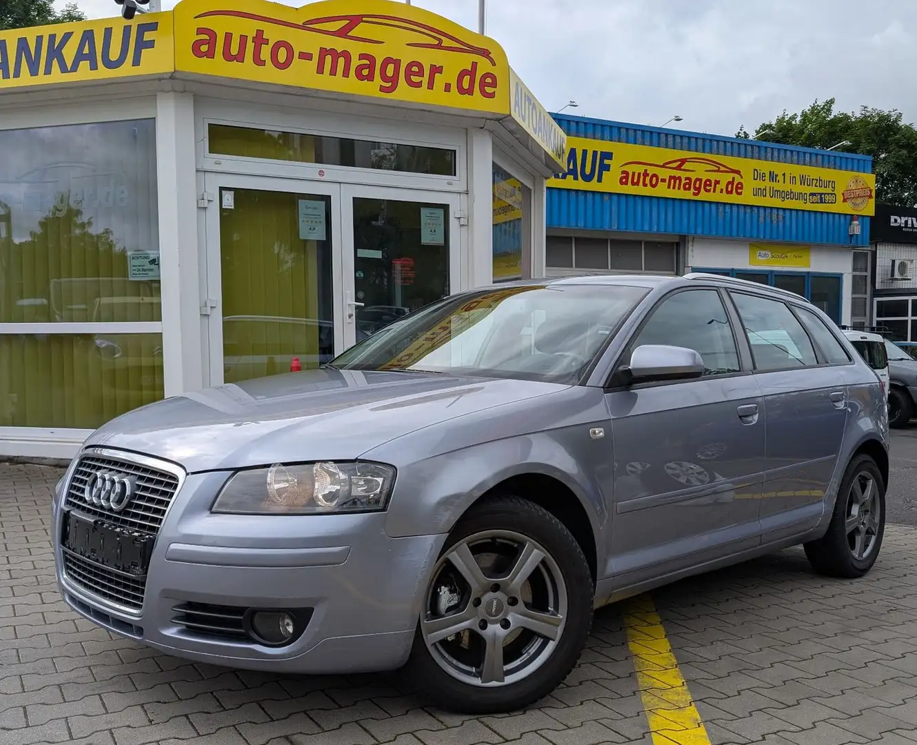 Audi A3 2.0 Sportback*2.Hd*5Trg*Temp*Shz*Pdc*TÜV10.26 Silber - 1