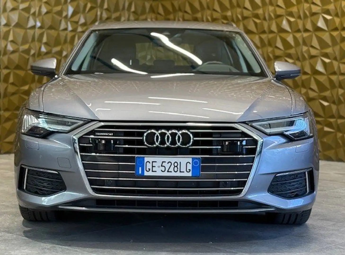 Audi A6 A6 Avant 3.0 tdi mhev Business quattro tiptronic Zilver - 1