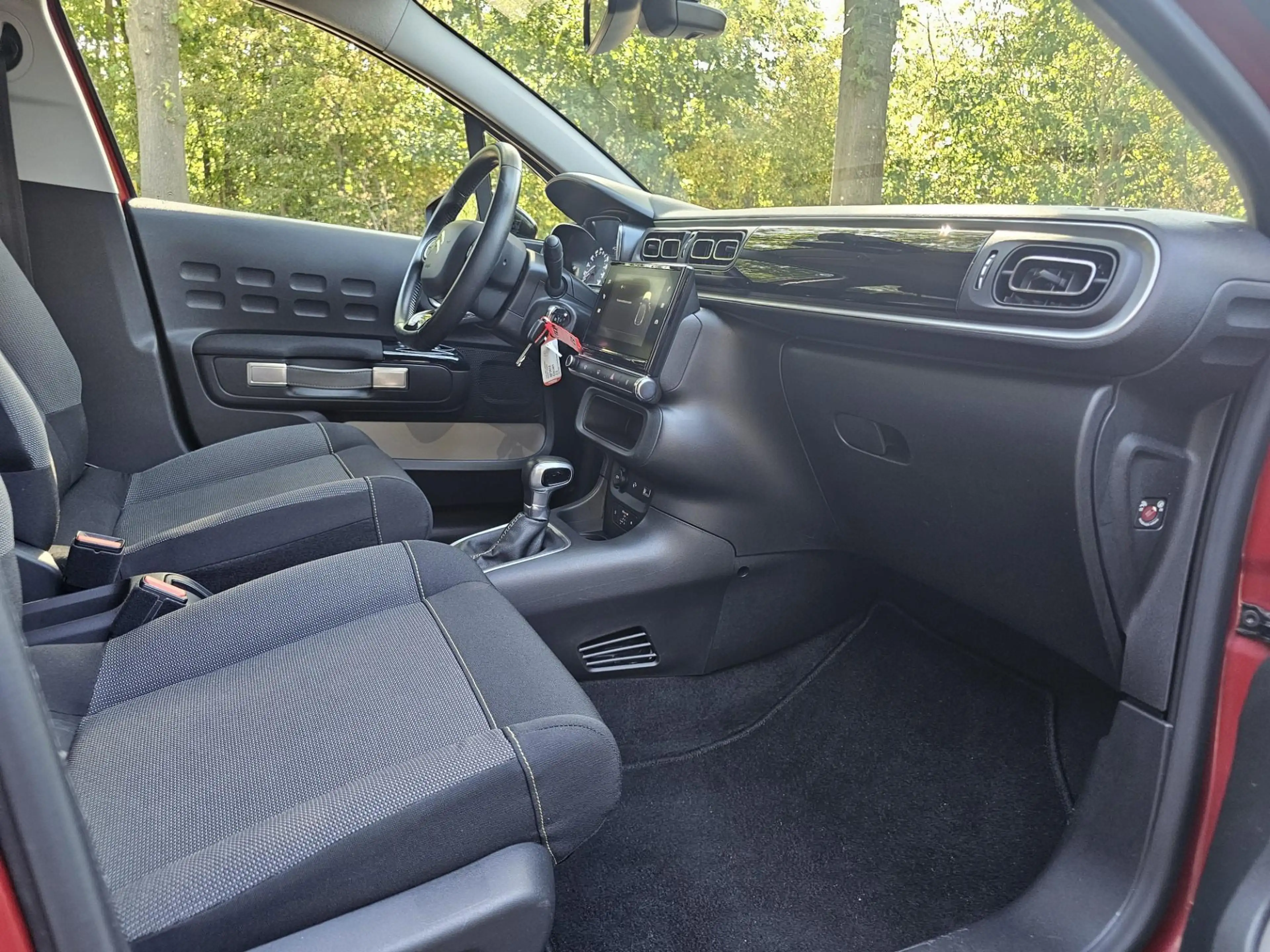 Citroen C3 1.2 110PK S&S Shine | AUTOMAAT | 3/6 OF 12MND GARA — photo 4