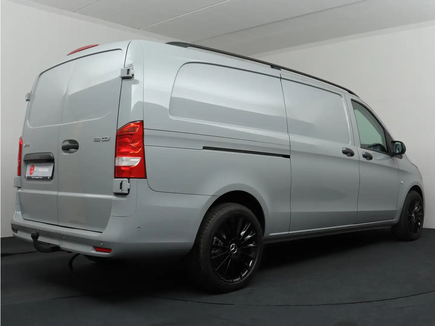 Mercedes-Benz Vito 116 CDI L3 Pro Automaat LED | Trekhaak | Cruise Co Grijs - 2