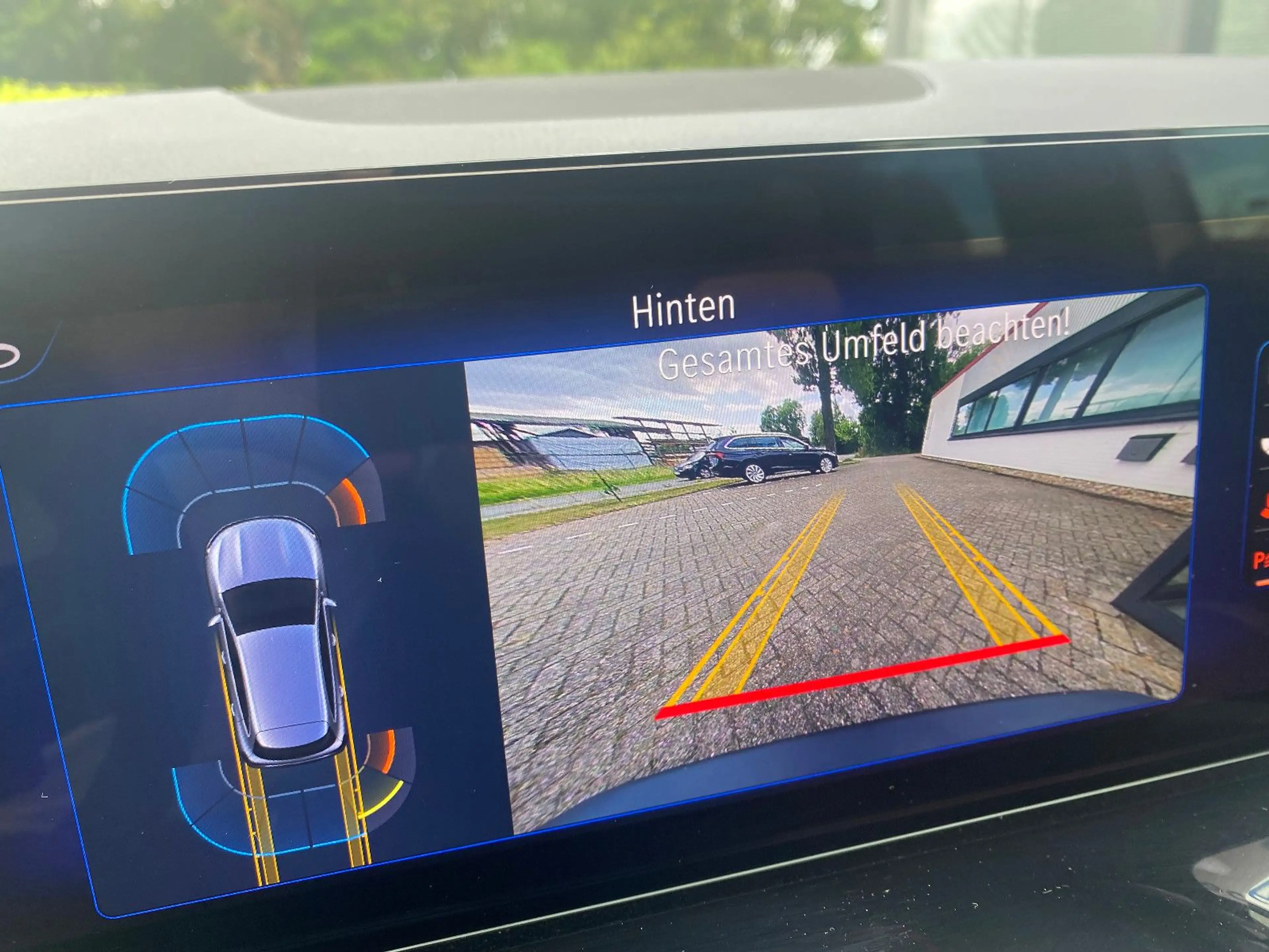 Mercedes-Benz EQA 300 4Matic - Facelift ! — photo 12