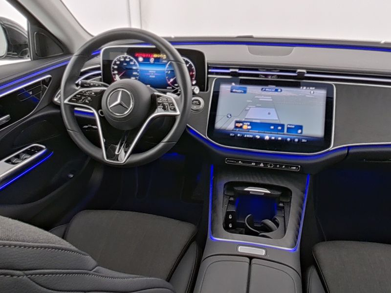 Mercedes-Benz E 220 d T 4M AHK/LED/DISTR./SHZ/RFK/KEYL. — photo 6