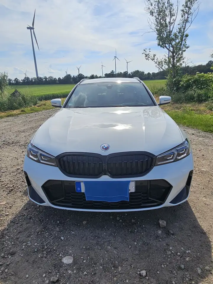 BMW 330