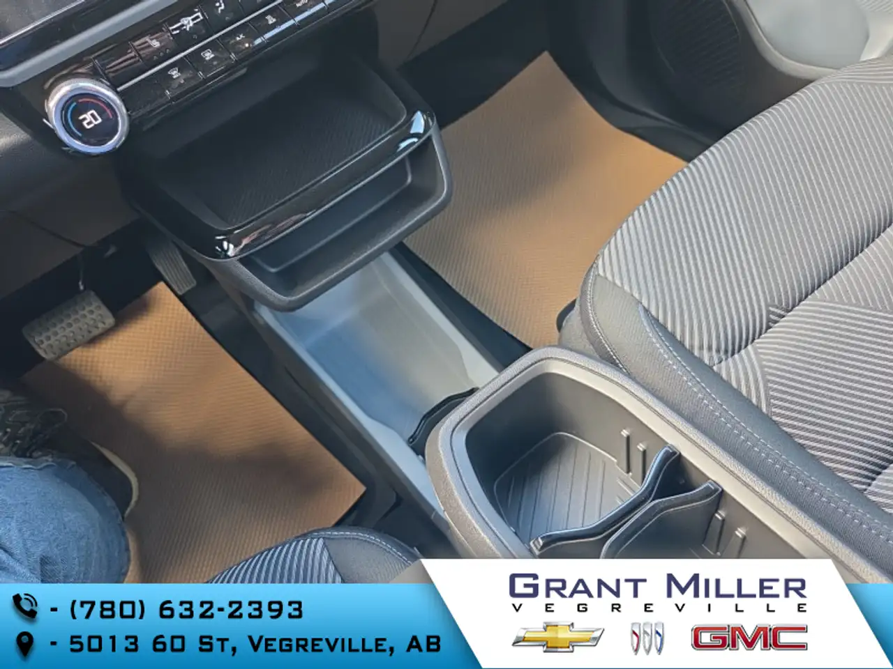 Chevrolet Bolt photo Chevrolet Bolt