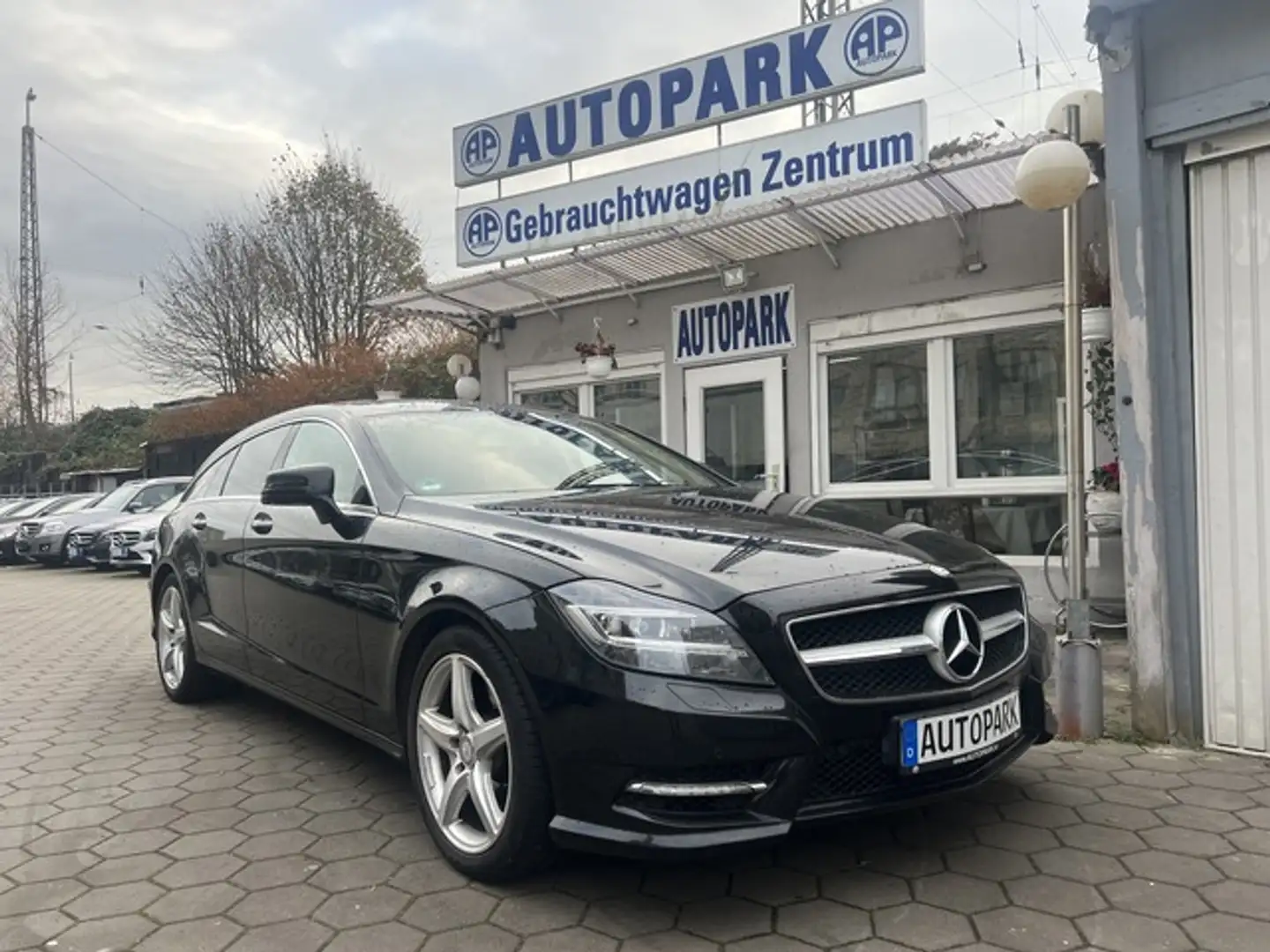 Mercedes-Benz CLS 250 CDI 4Matic Shooting Brake AMG*VOLL*VOLL* Negro - 1