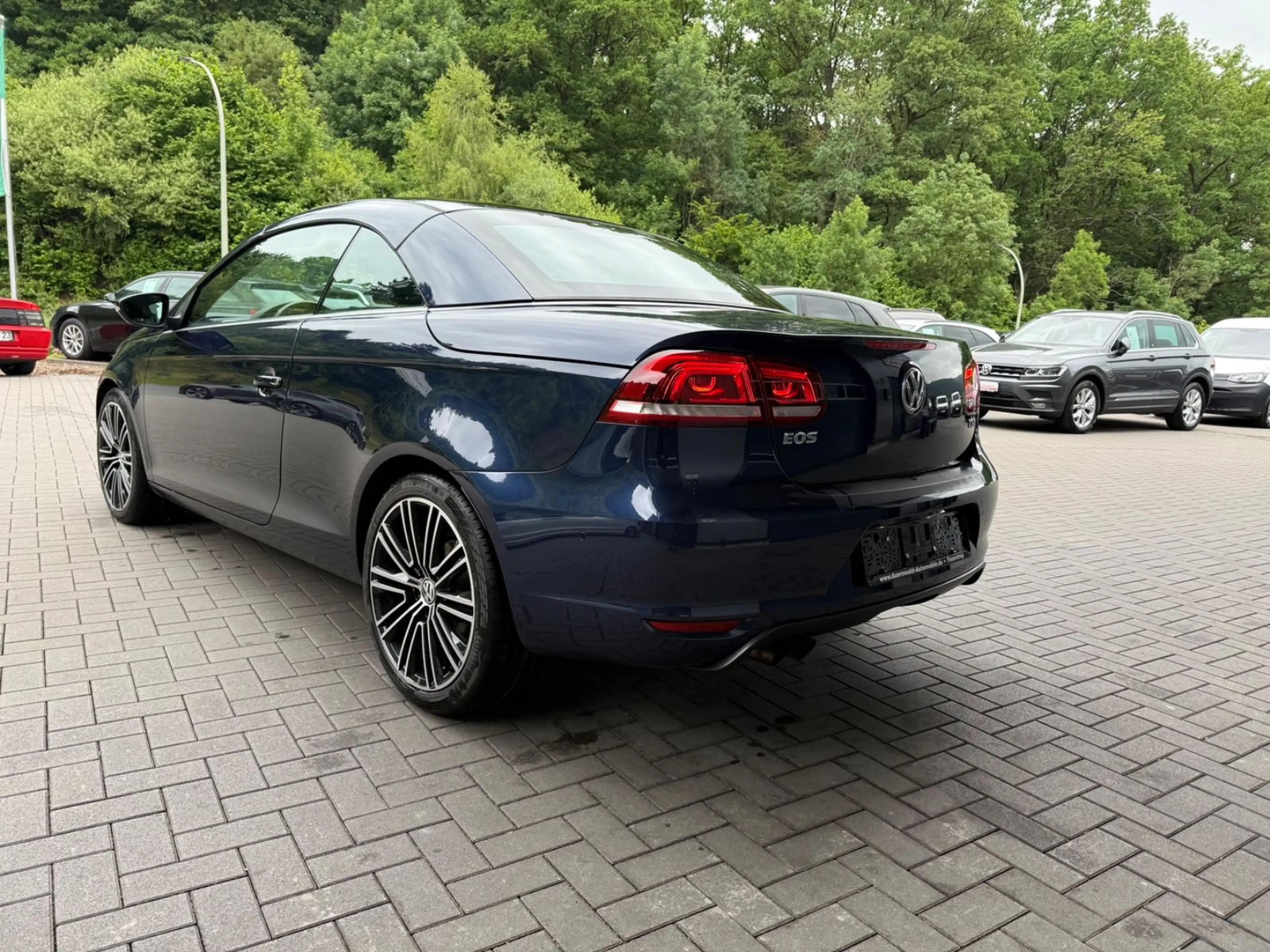 Volkswagen Eos Exclusive *PDC *AHK *Sitzheizung — photo 13