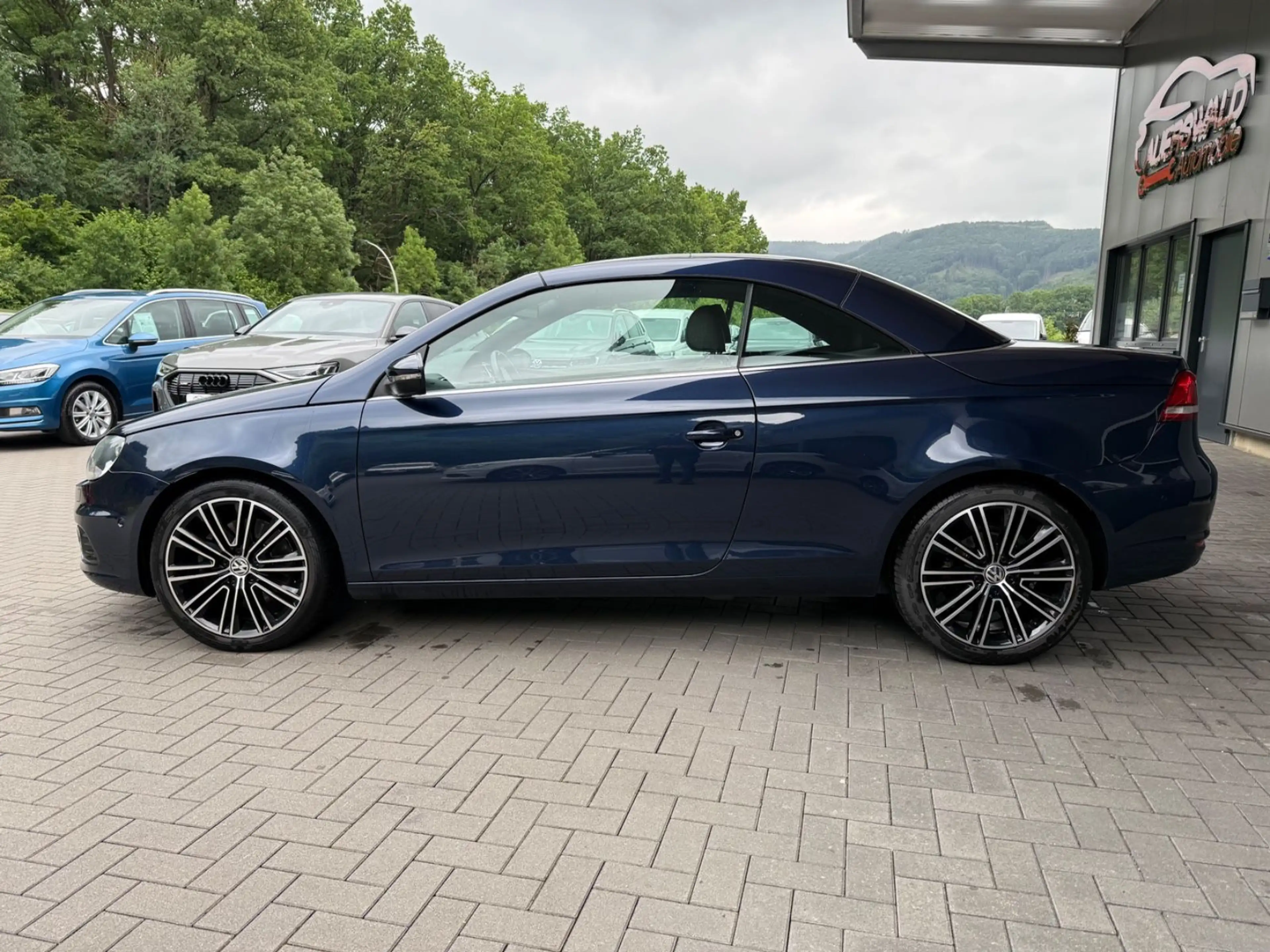 Volkswagen Eos Exclusive *PDC *AHK *Sitzheizung — photo 14