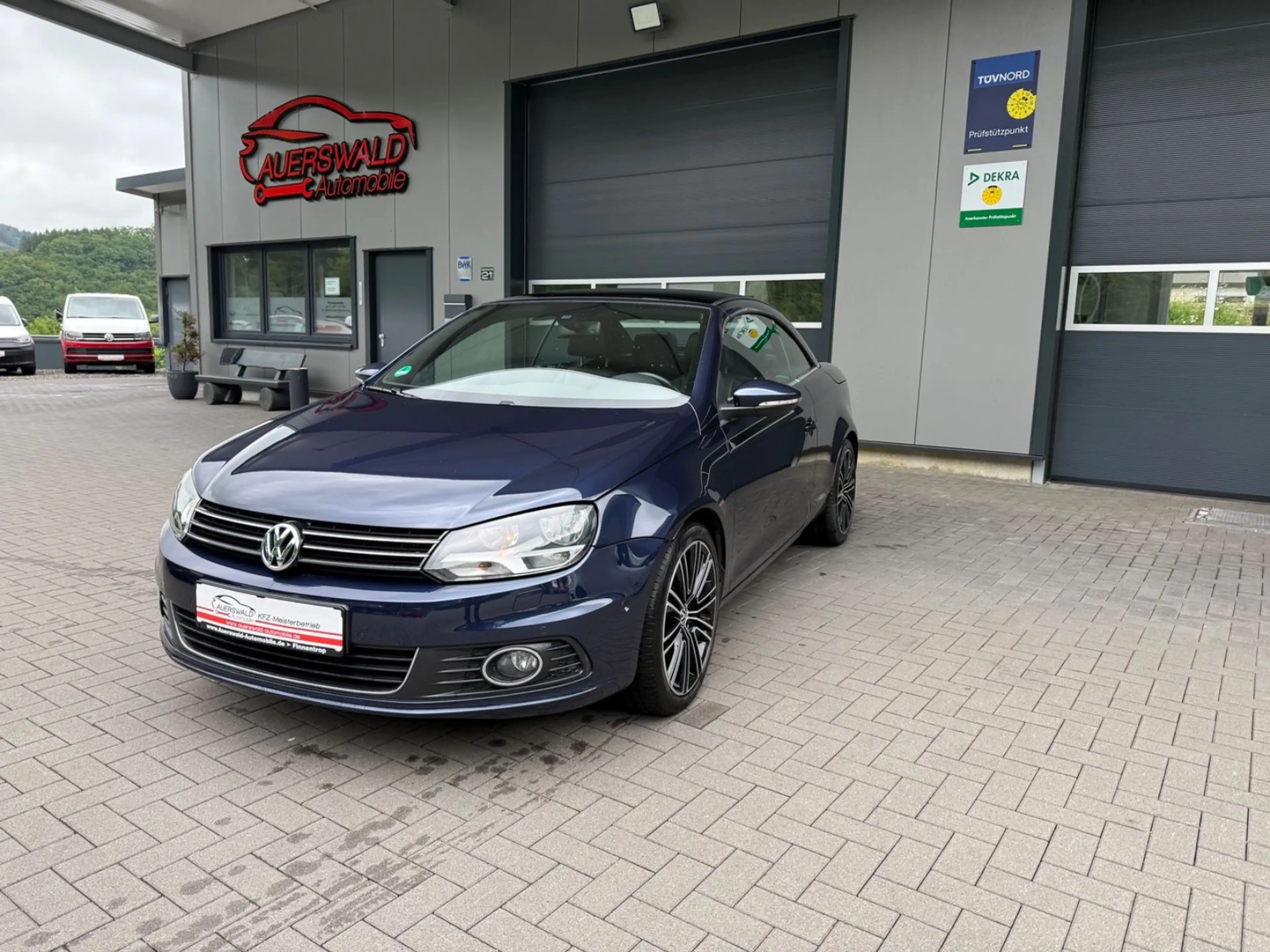Volkswagen Eos Exclusive *PDC *AHK *Sitzheizung — photo 8