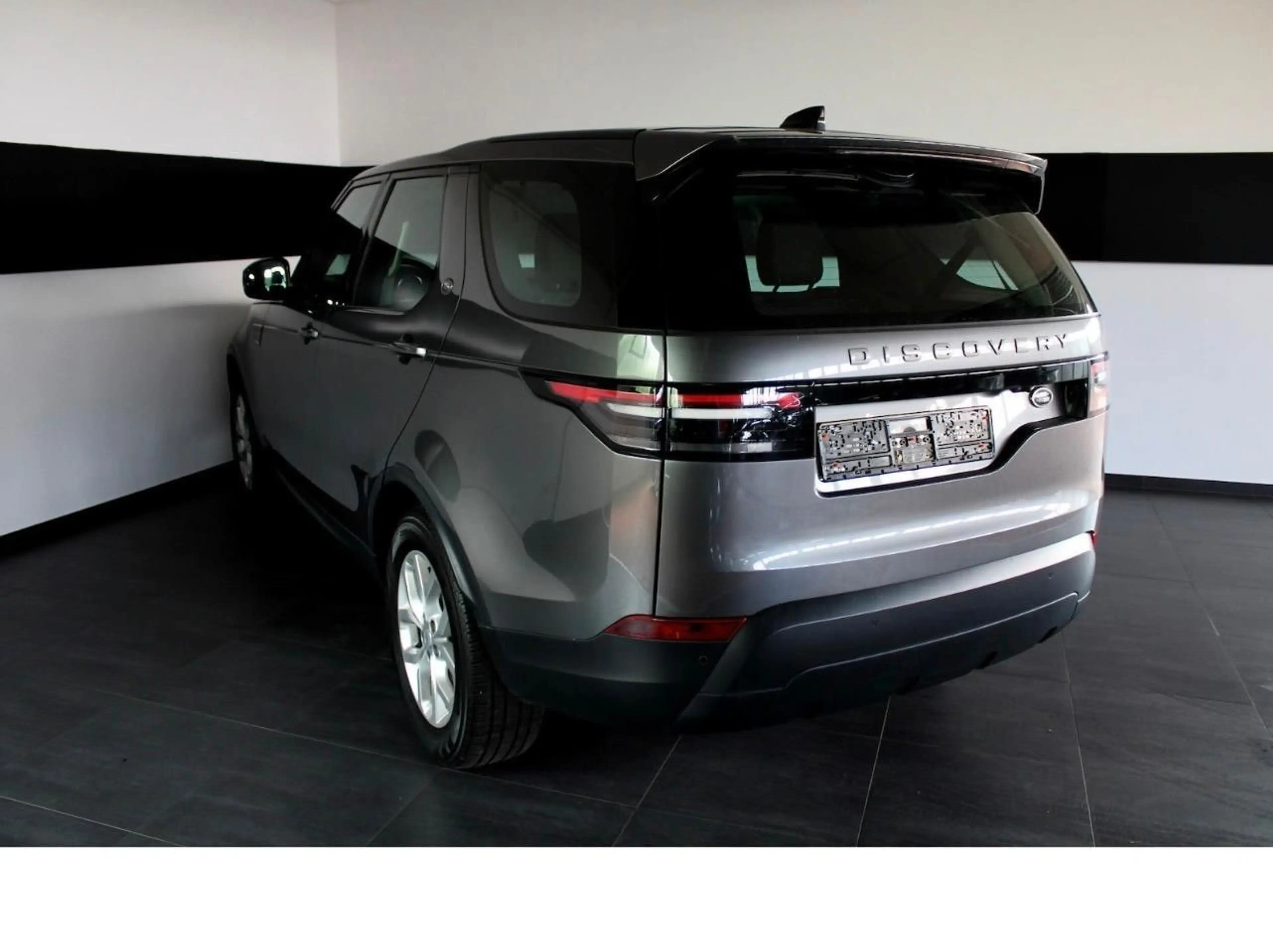 Land Rover Discovery 5 S TD4 7-S. NAVI SHZ LUFTFEDERUNG — photo 3