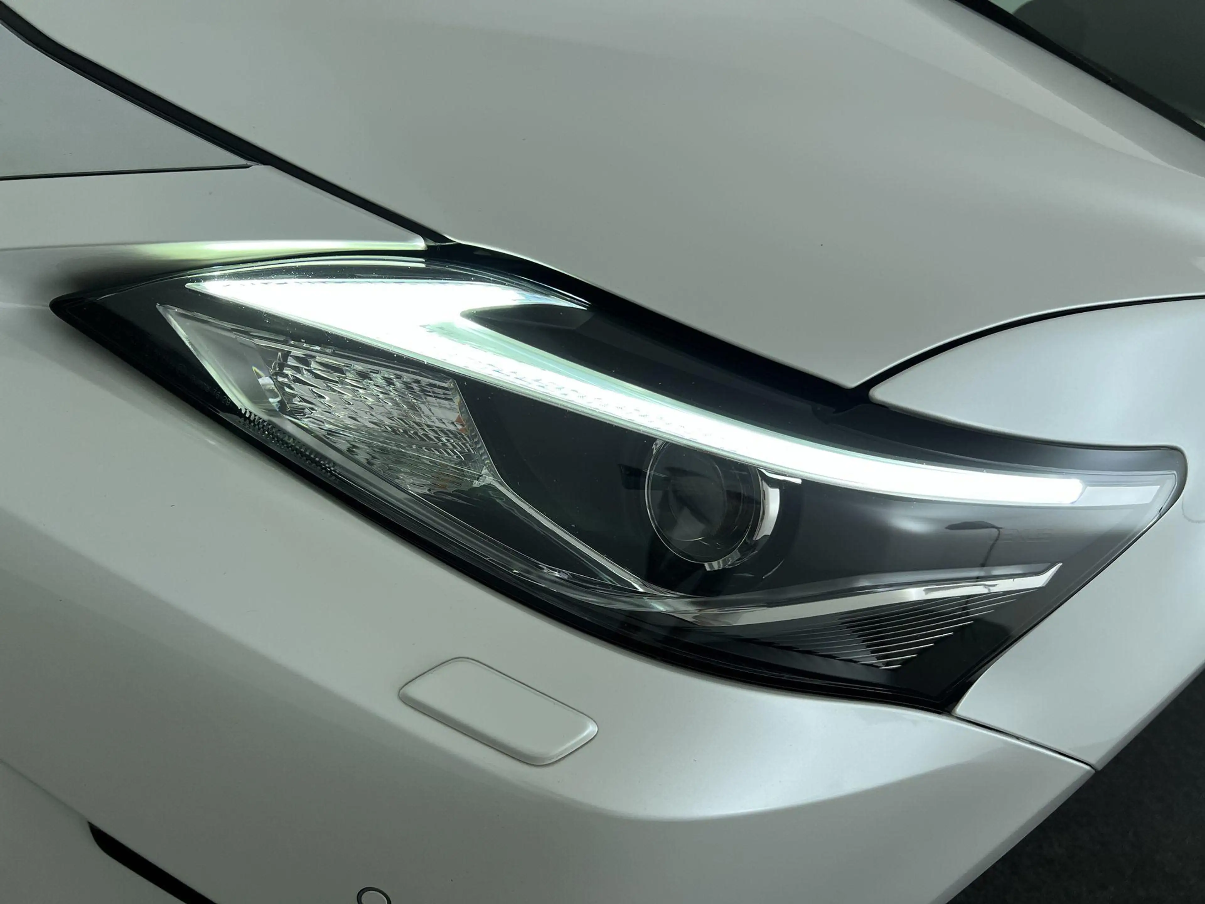 Lexus CT 200h Ultimate Edition — photo 9