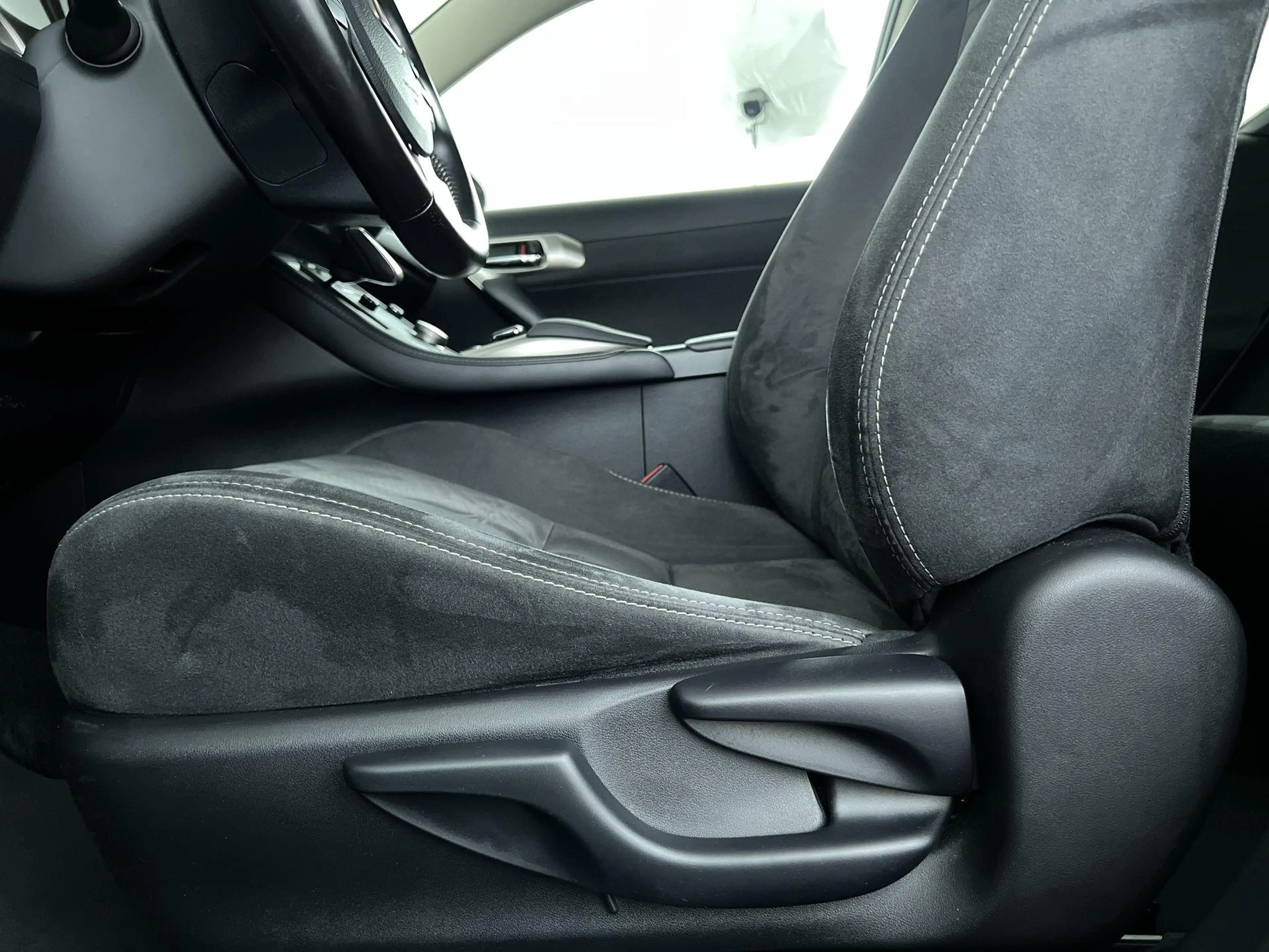 Lexus CT 200h Ultimate Edition — photo 13